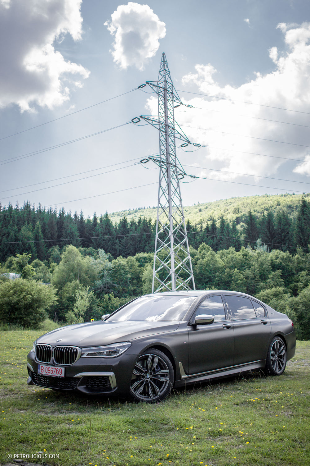 Resisting Reality In The BMW M760Li