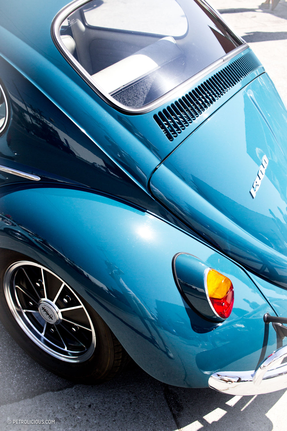 Air-Cooled VWs In Sun-Soaked SoCal