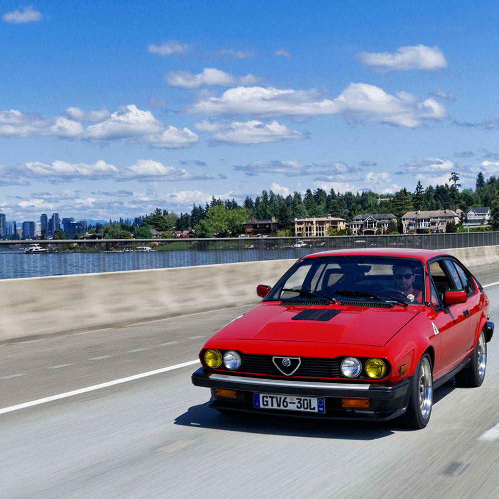 A Couple Restored This Alfa Romeo in an Apartment Parking Stall