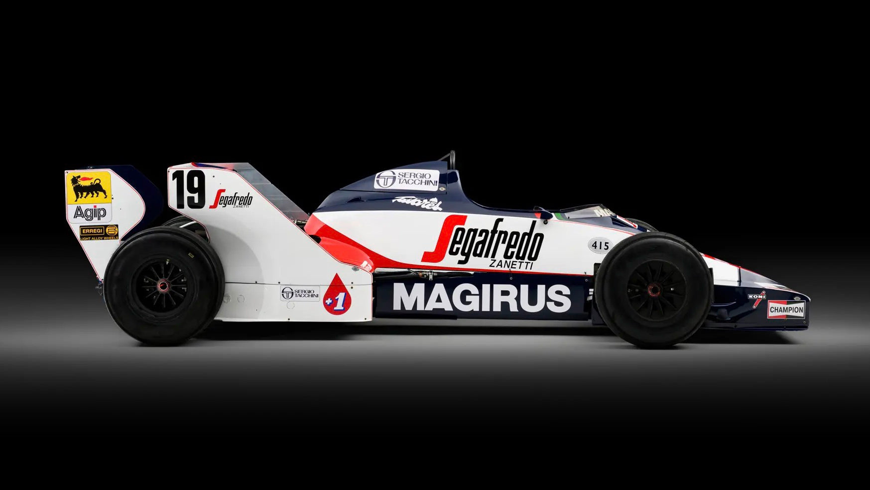 ドイツ HERMANN社製のAyrton Sennaベア The Car That Started a Legend: Ayrton Senna's 1984 F1 Toleman