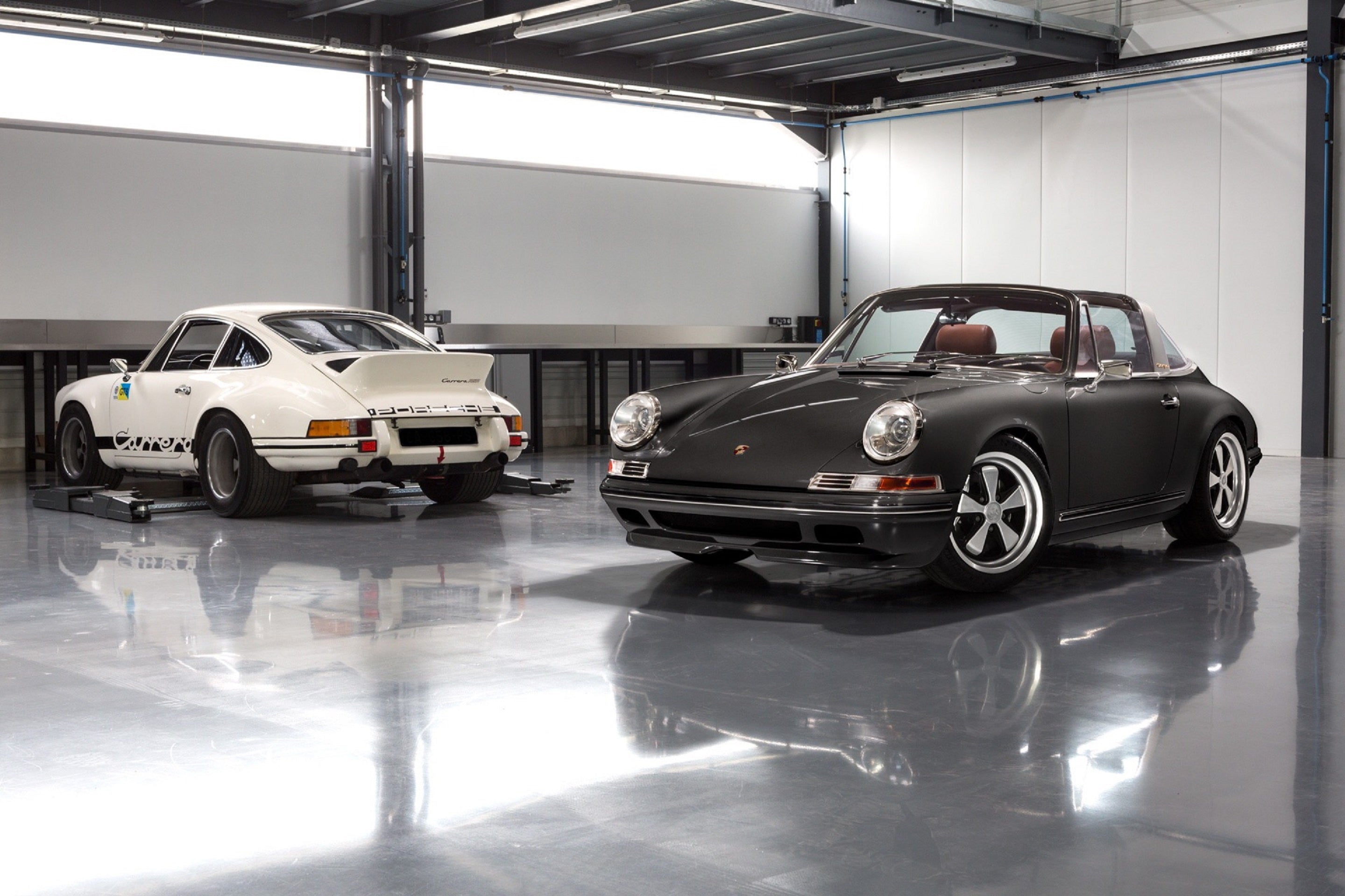 The Ateliers Diva Targa Is A Classic-Shape 911 In Carbon Fiber