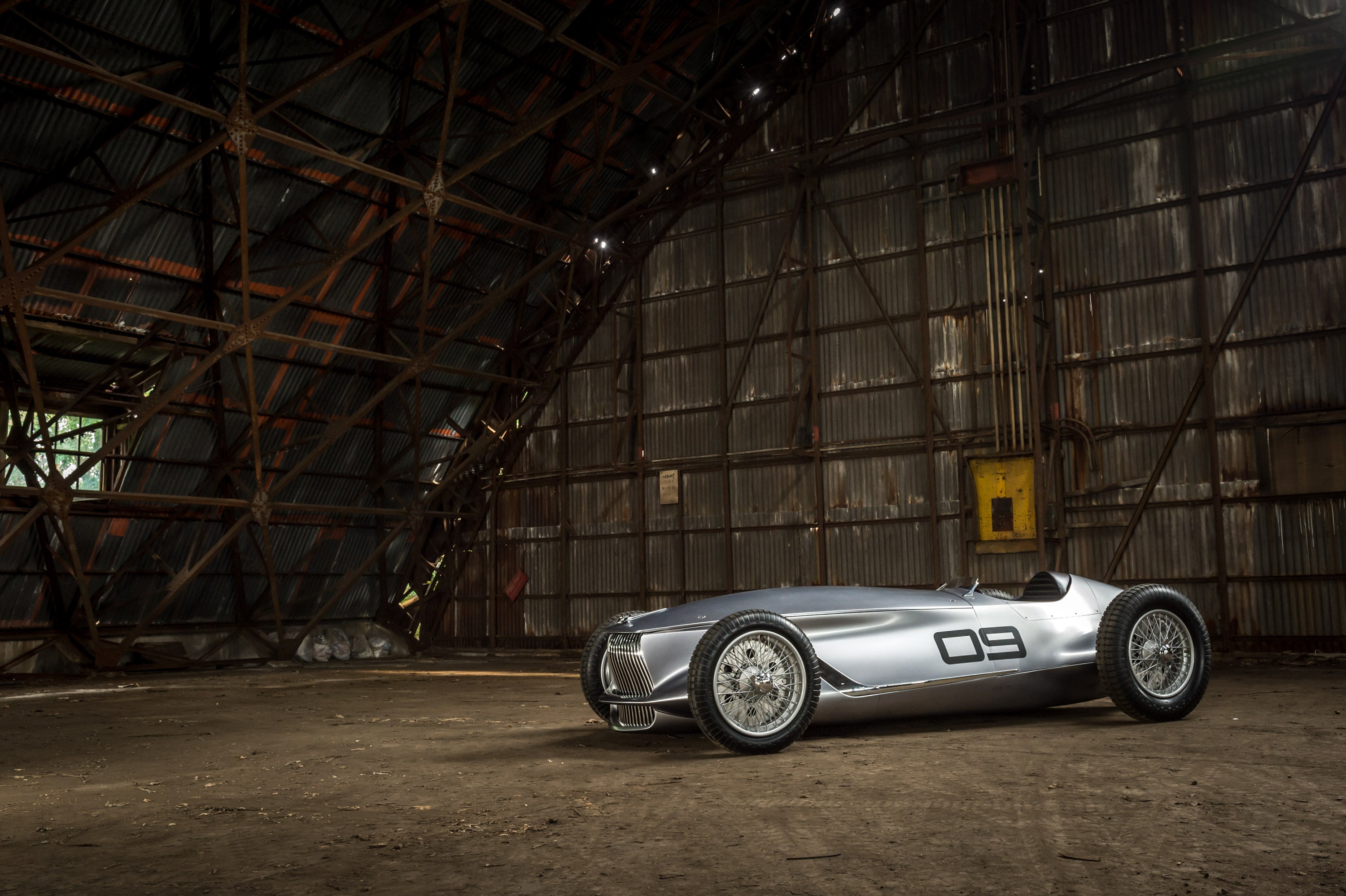 ODYSSEY PROTOTYPE #9 レフティ Infiniti Reveals The Prototype 9 Concept, A Retro Race Car, At The
