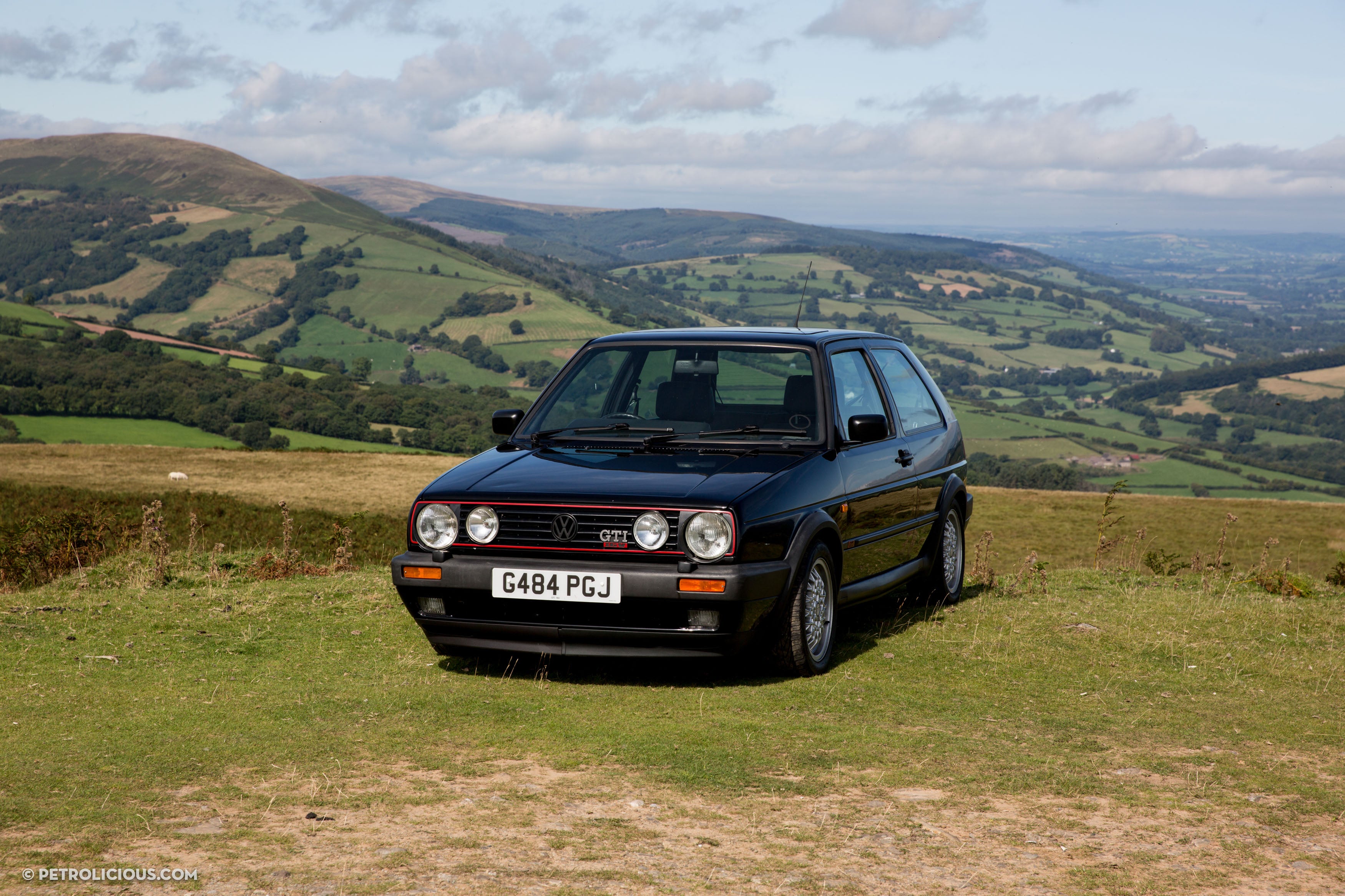 ゴルフ2 GTI フューエルディストリビューター　mk2 gti GALLERY: Behind The Scenes On Our 1990 Mk2 Volkswagen GTI Film