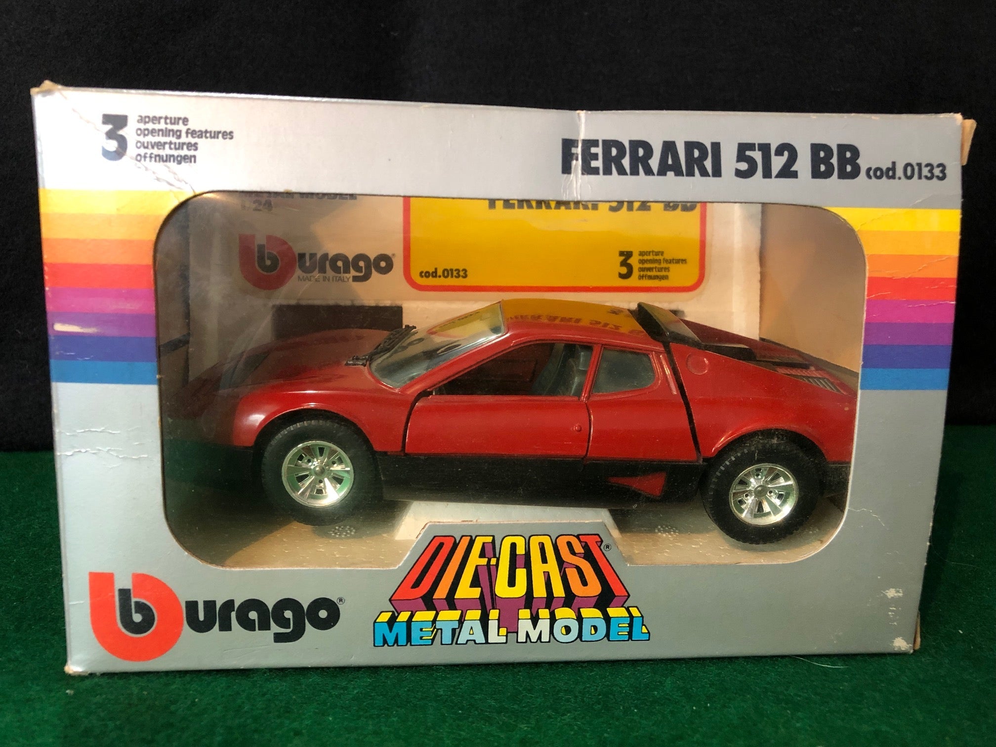 Ferrari 512 BB Berlinetta Boxer Red/Black by BBurago (0133) 1:24