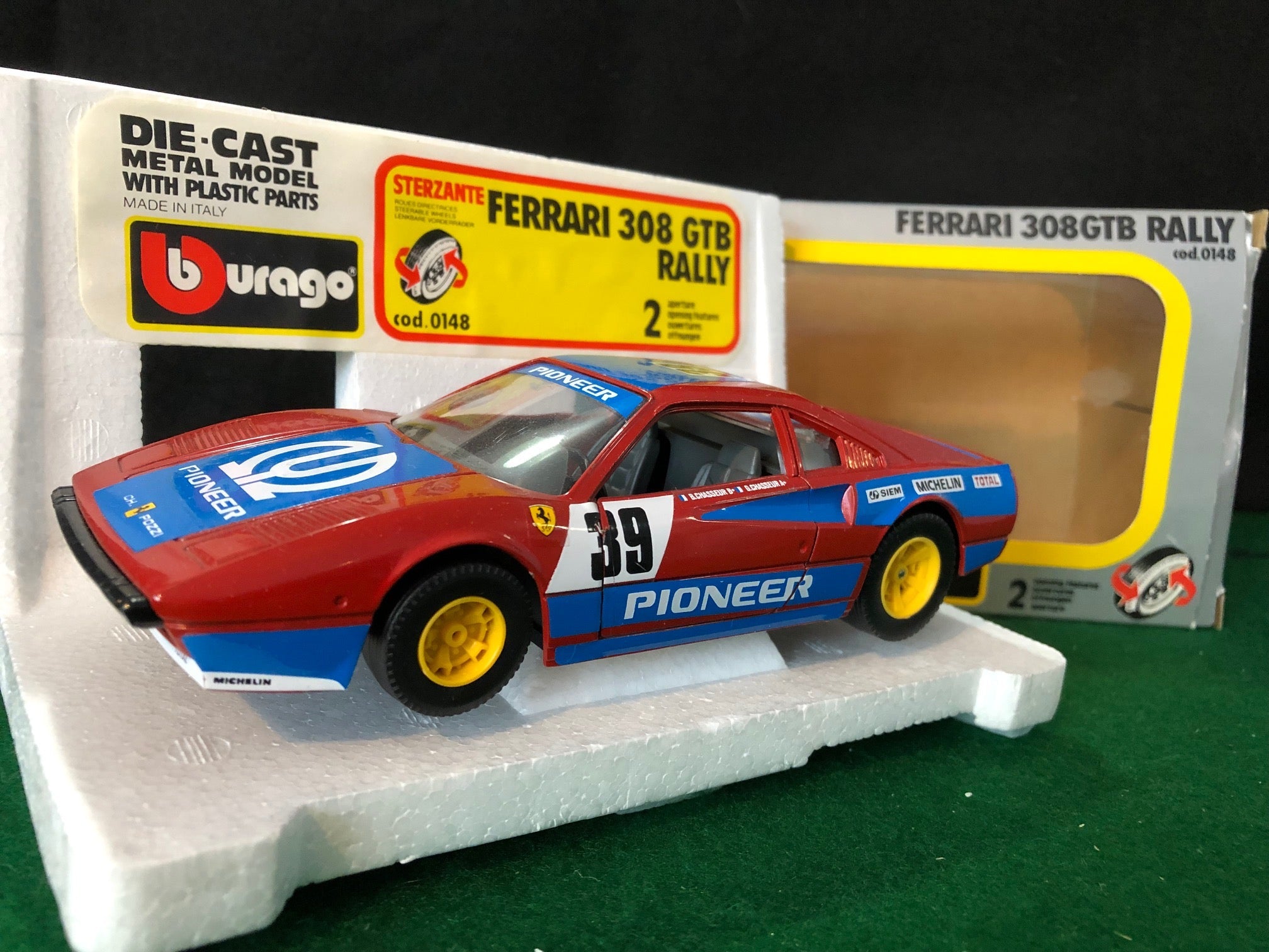 Ferrari 308 GTB Rally Pioneer by BBurago 1:24