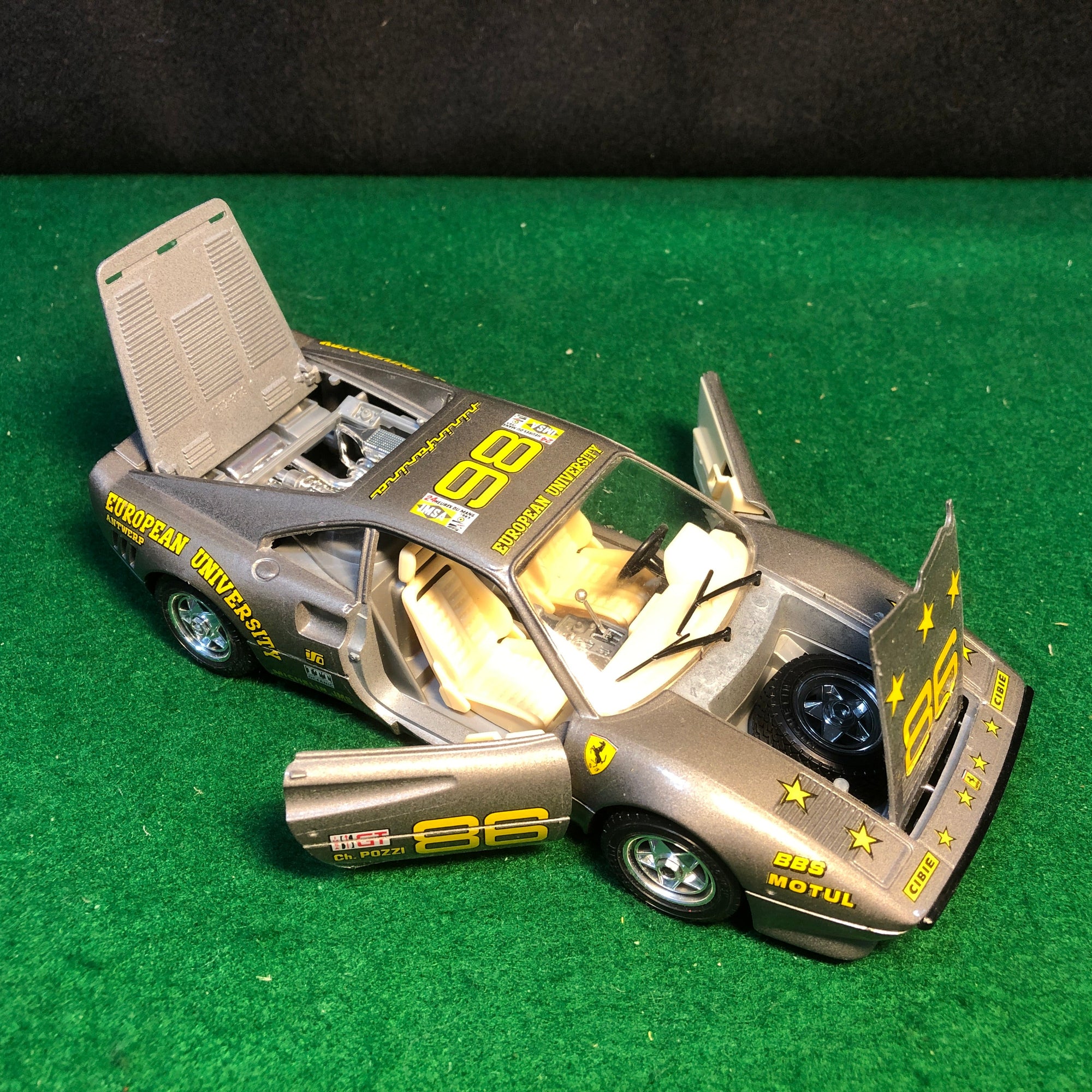 Ferrari 288 GTO European University Gray by BBurago 1:24 (0162)(No box)