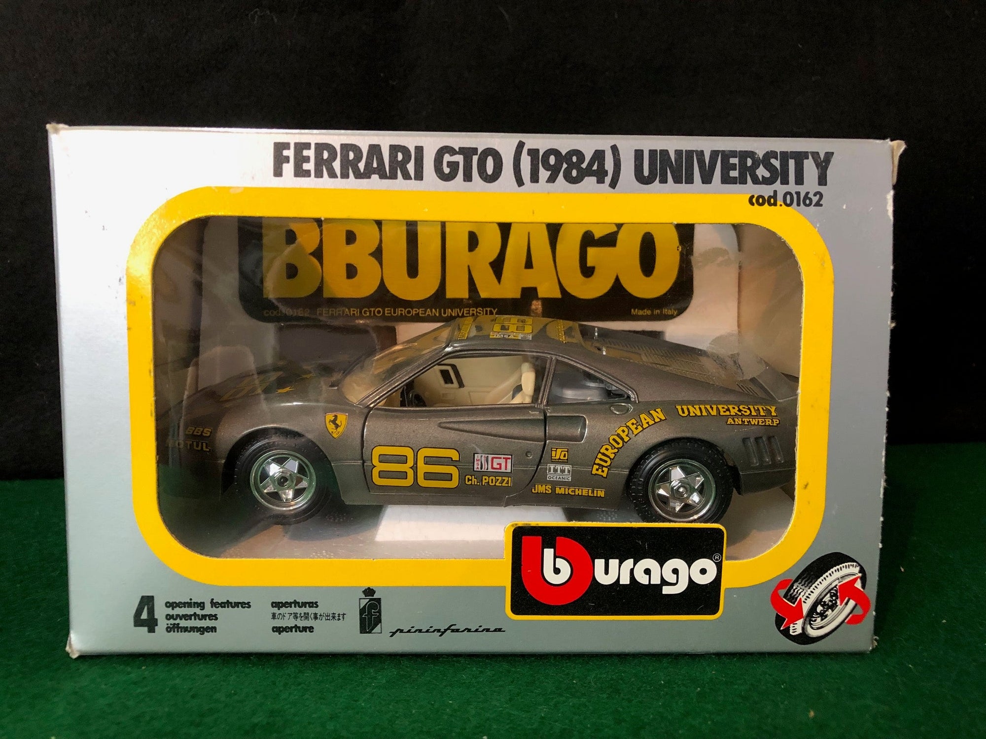 Ferrari 288 GTO European University Gray by BBurago 1:24