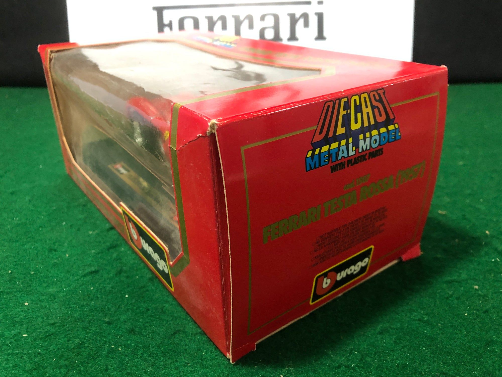 Burago 1/24 Ferrari Testa Rossa 1957 - N°1507 - Réf P56 - Occasion Boîte