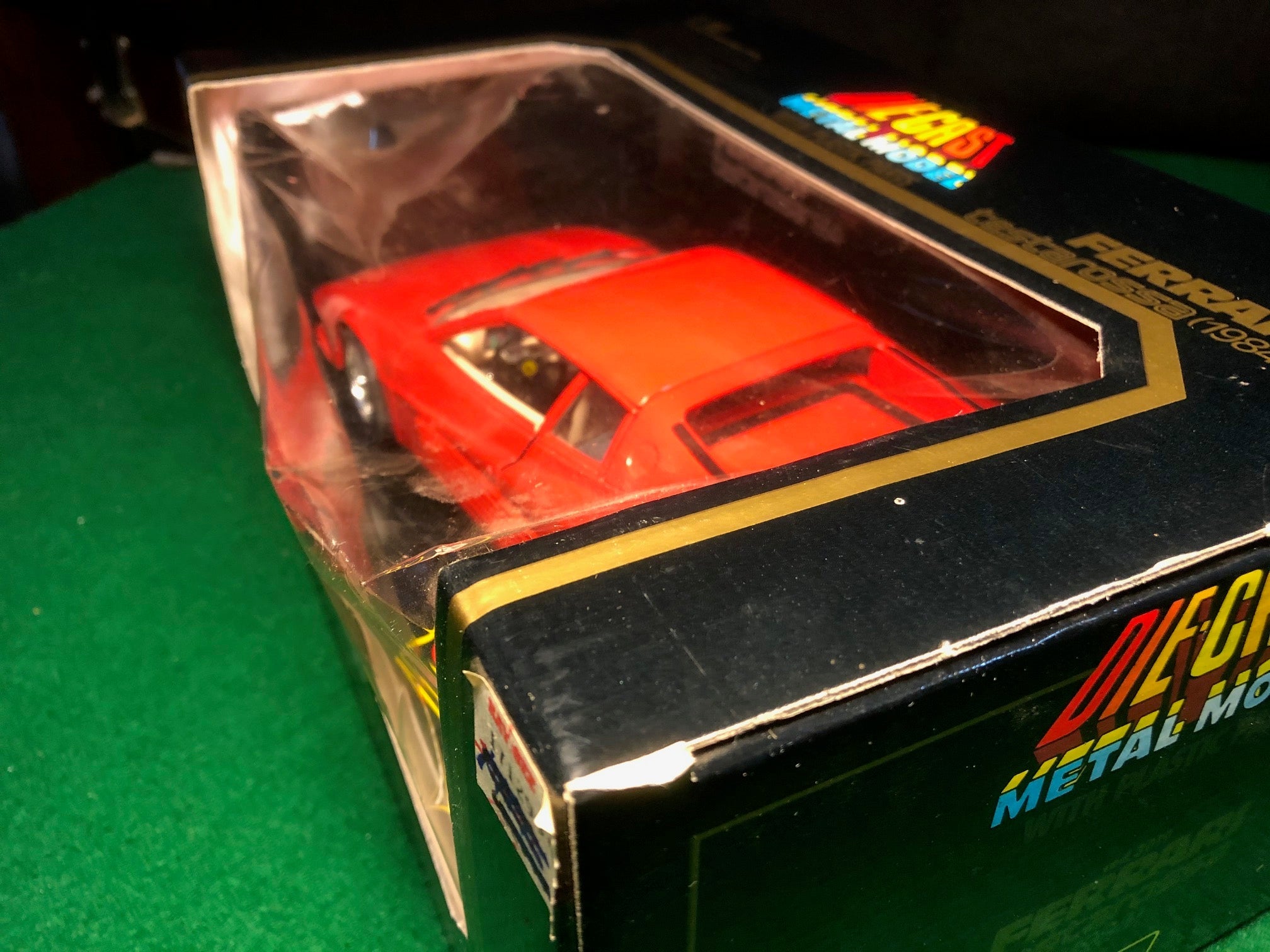Ferrari Testarossa Red by BBurago 1:18 (3019)