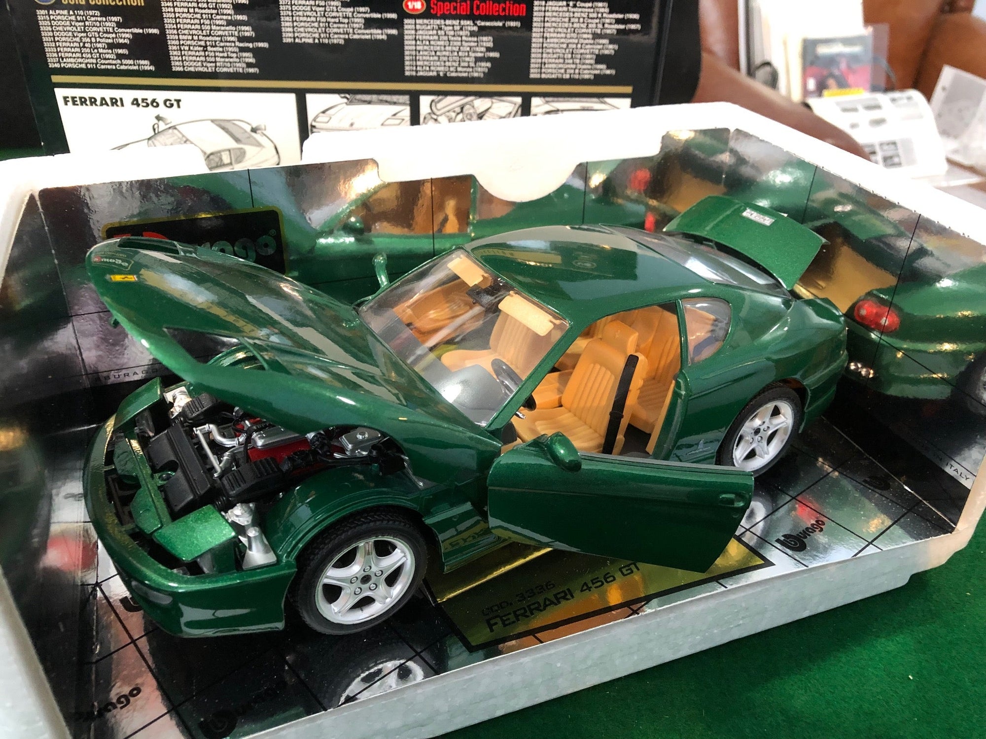 Ferrari 456 GT Metallic Green by BBurago 1:18