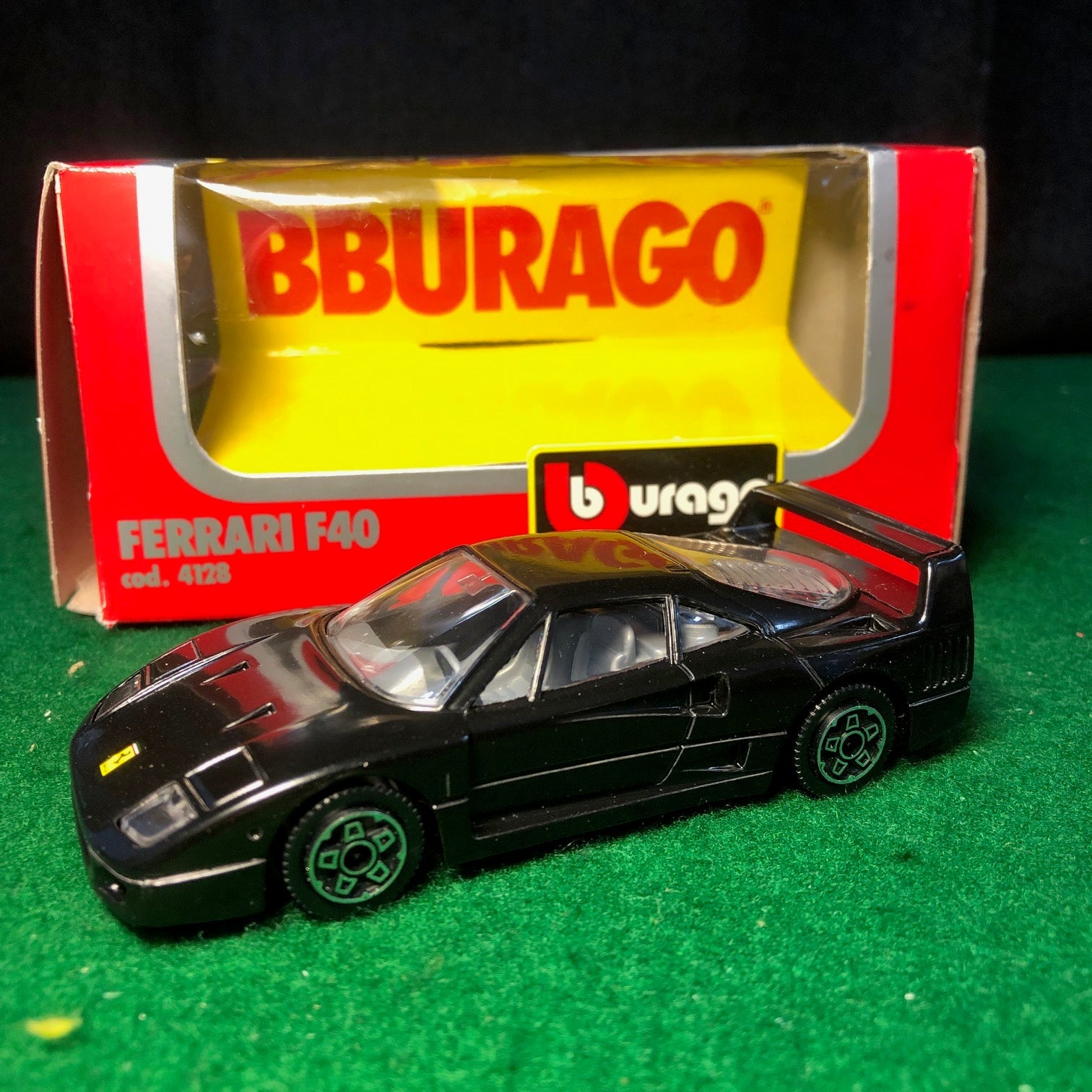 Ferrari F40 Black by BBurago 1:43 (4128)(R Bx)
