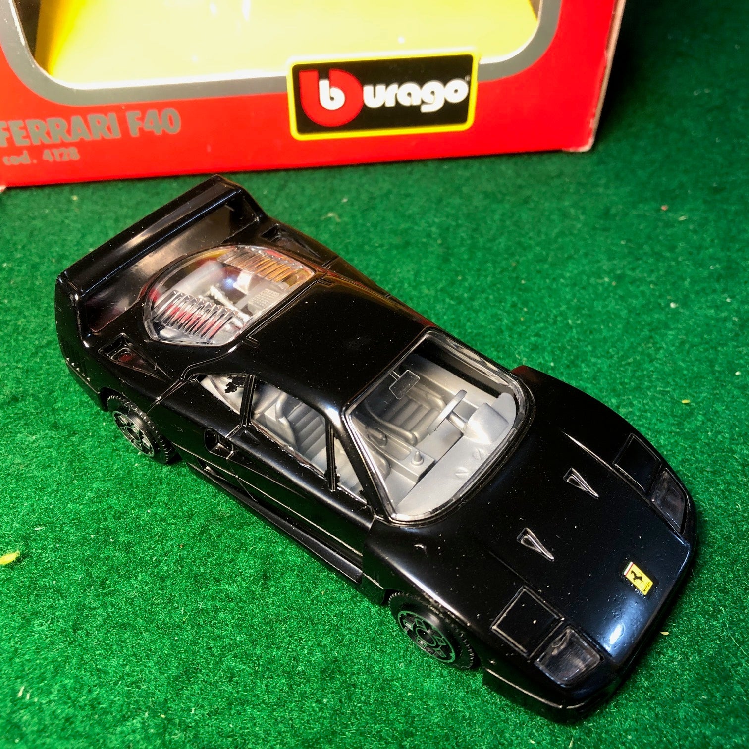 Ferrari F40 Black by BBurago 1:43 (4128)(R Bx) - Default Title