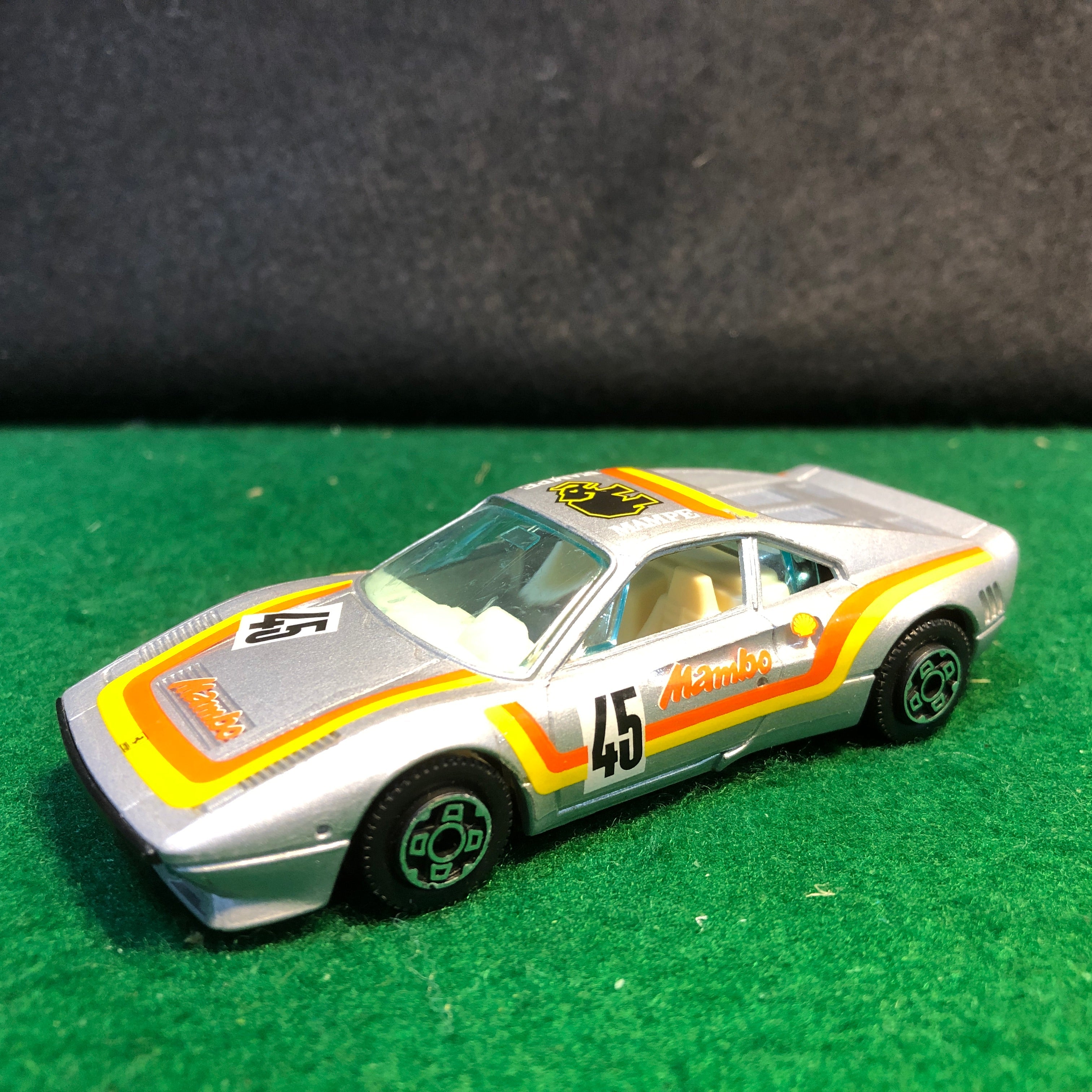 ブラーゴ　フェラーリ　288GTO Ferrari 288 GTO N 45 Silver by BBurago 1:43 (4175)(No box