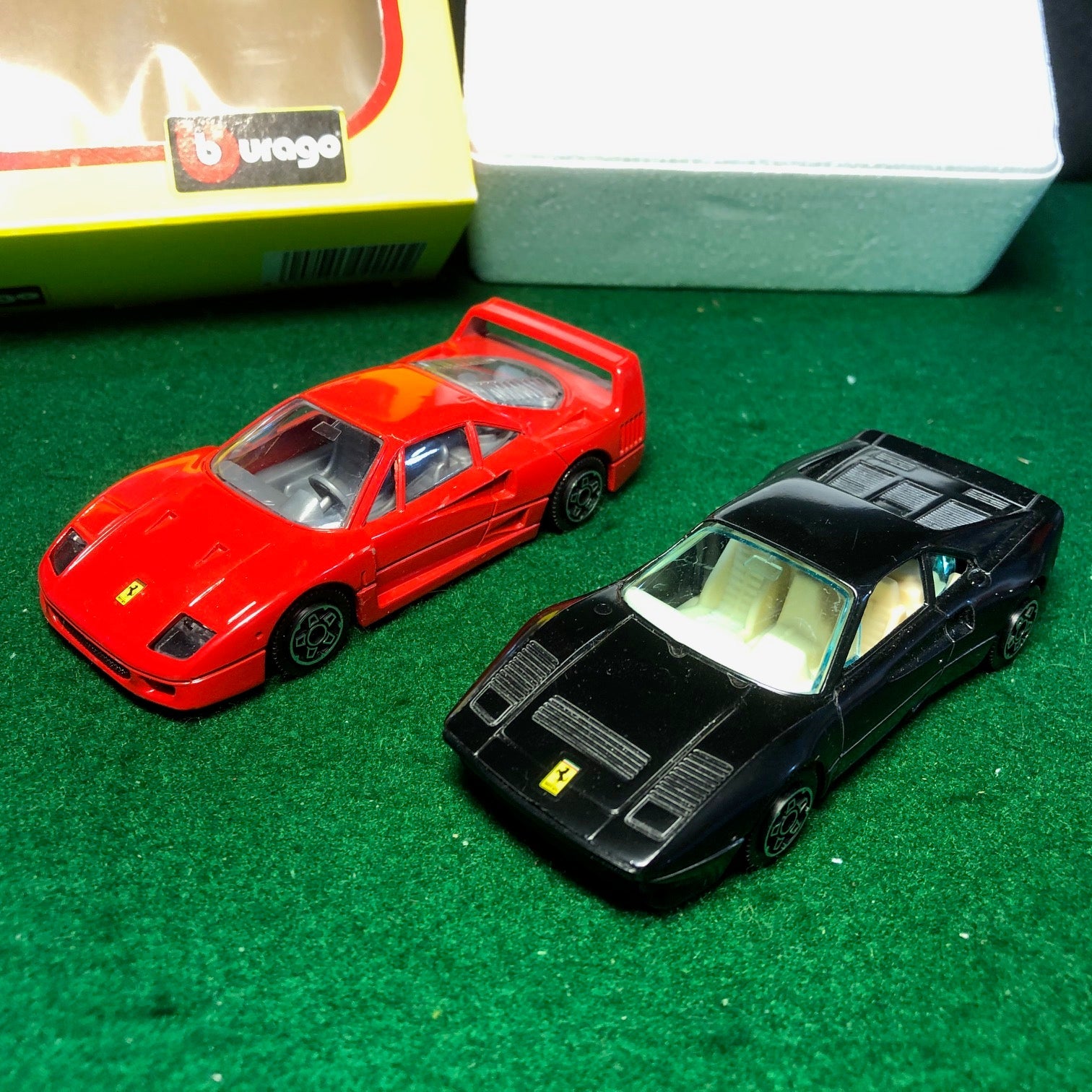 Ferrari 288 GTO & F40 2-Pc Gift Set by BBurago 1:43 (4200)
