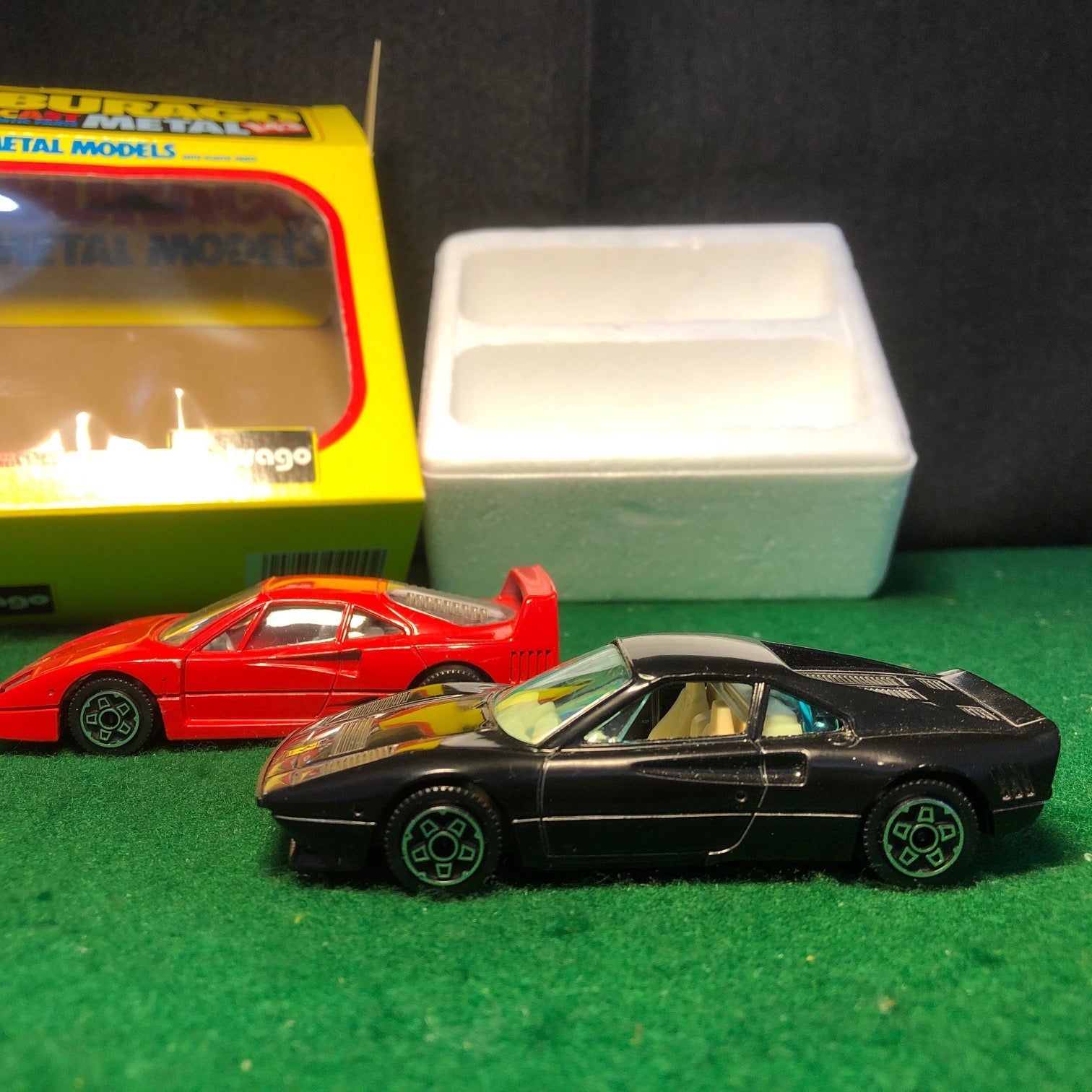 Ferrari 288 GTO & F40 2-Pc Gift Set by BBurago 1:43 (4200)