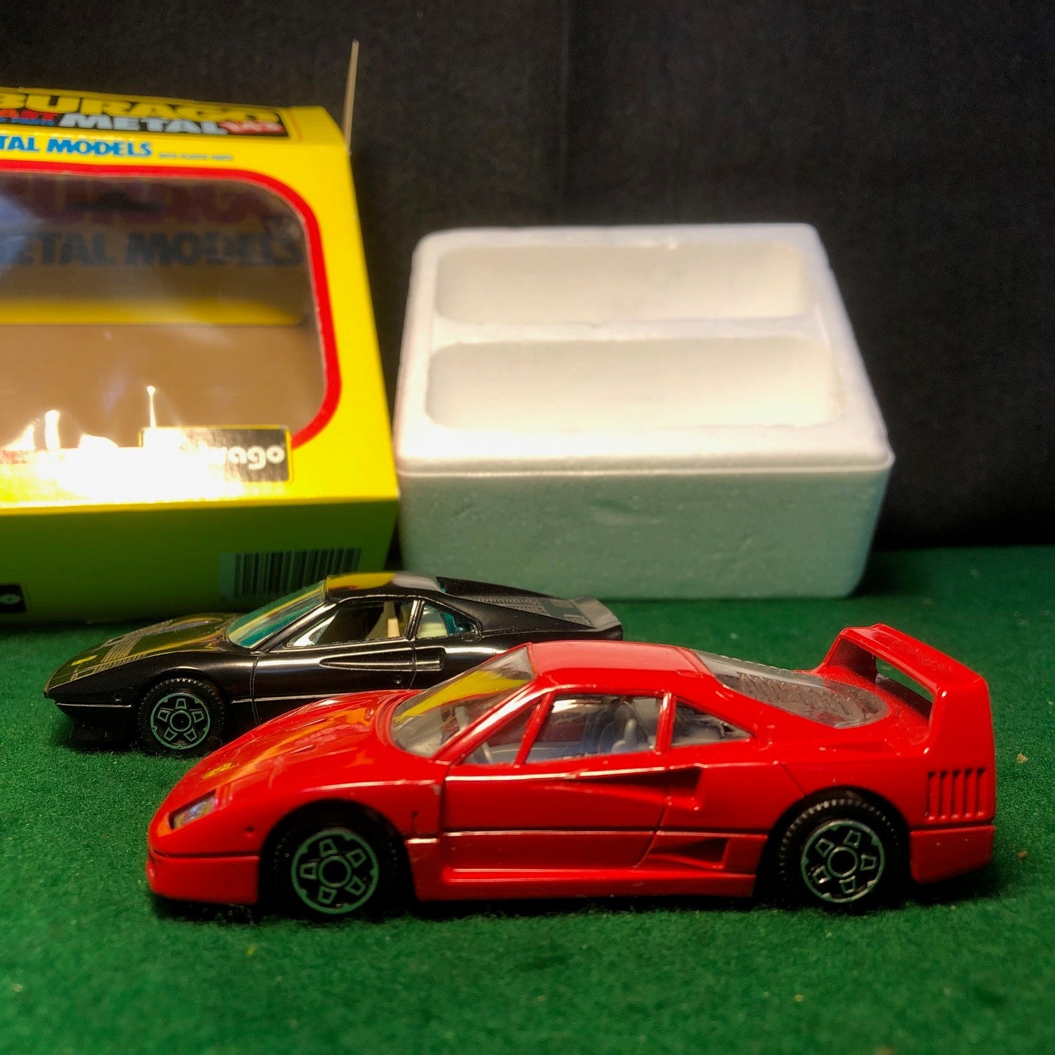 Ferrari 288 GTO & F40 2-Pc Gift Set by BBurago 1:43 (4200)
