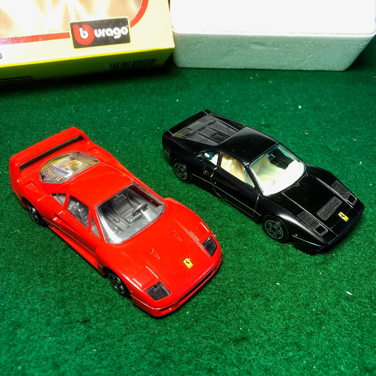 Ferrari 288 GTO & F40 2-Pc Gift Set by BBurago 1:43 (4200)