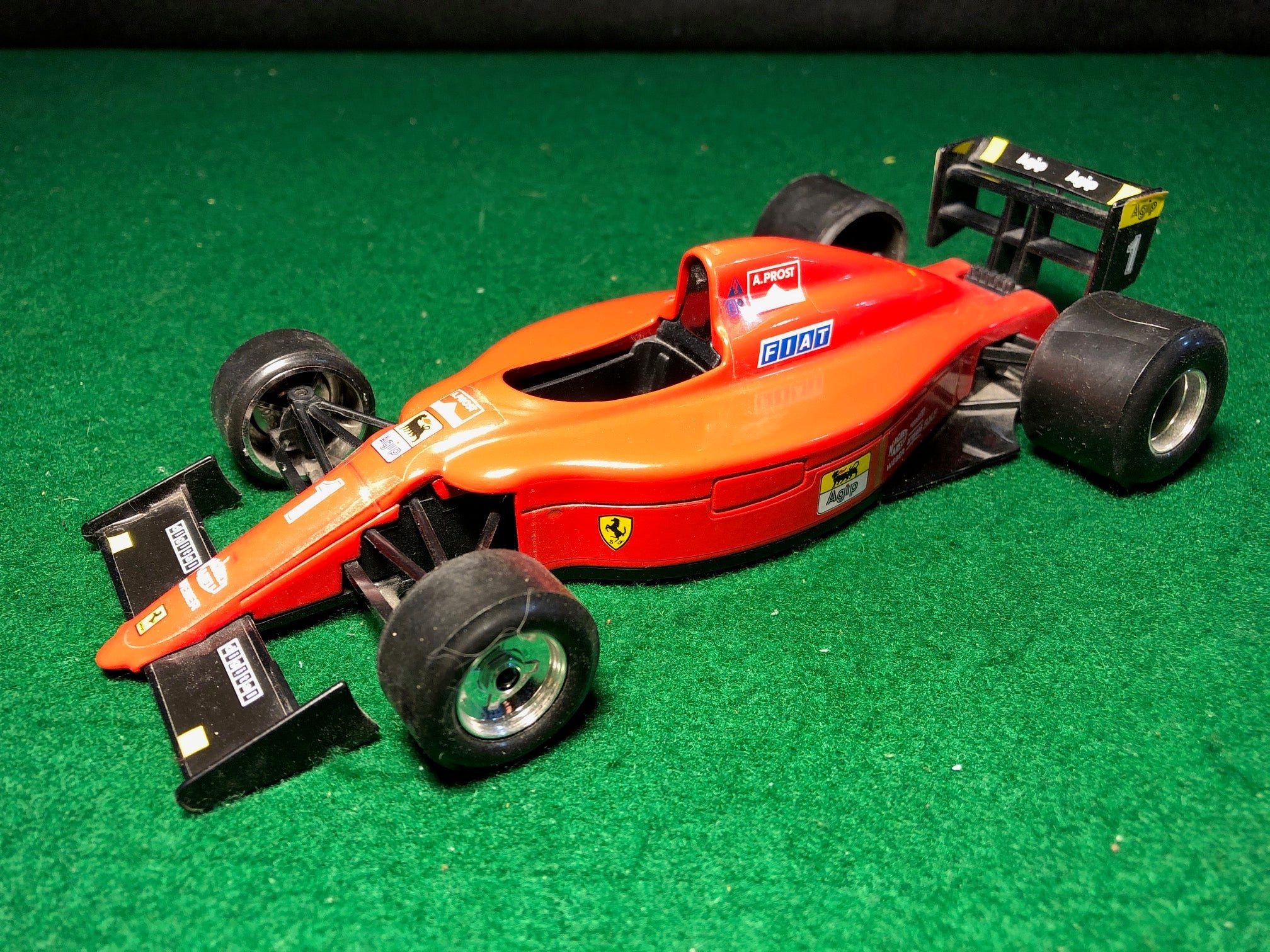 Bburago Ferrari 641/2 ミニカー 1/24 Ferrari F1 641/2 Alain Prost N 1 by BBurago 1:24 (6101)(No box