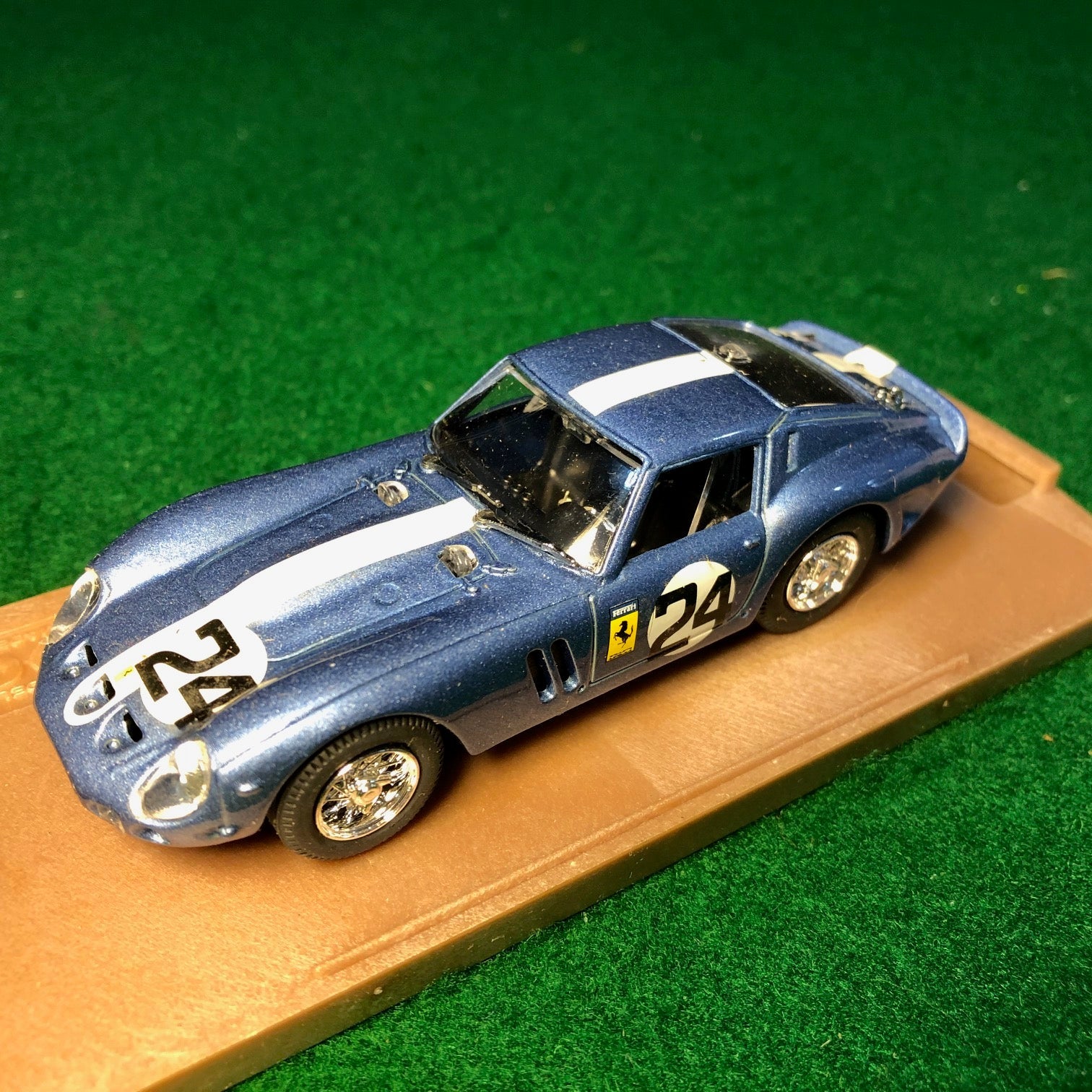 ミニカー 1/43 Model BOX 8401 FERRARI 250 GTO 62 Ferrari 250 GTO N 24 1962 Sebring Hill Gendebien by Box Model 1:43