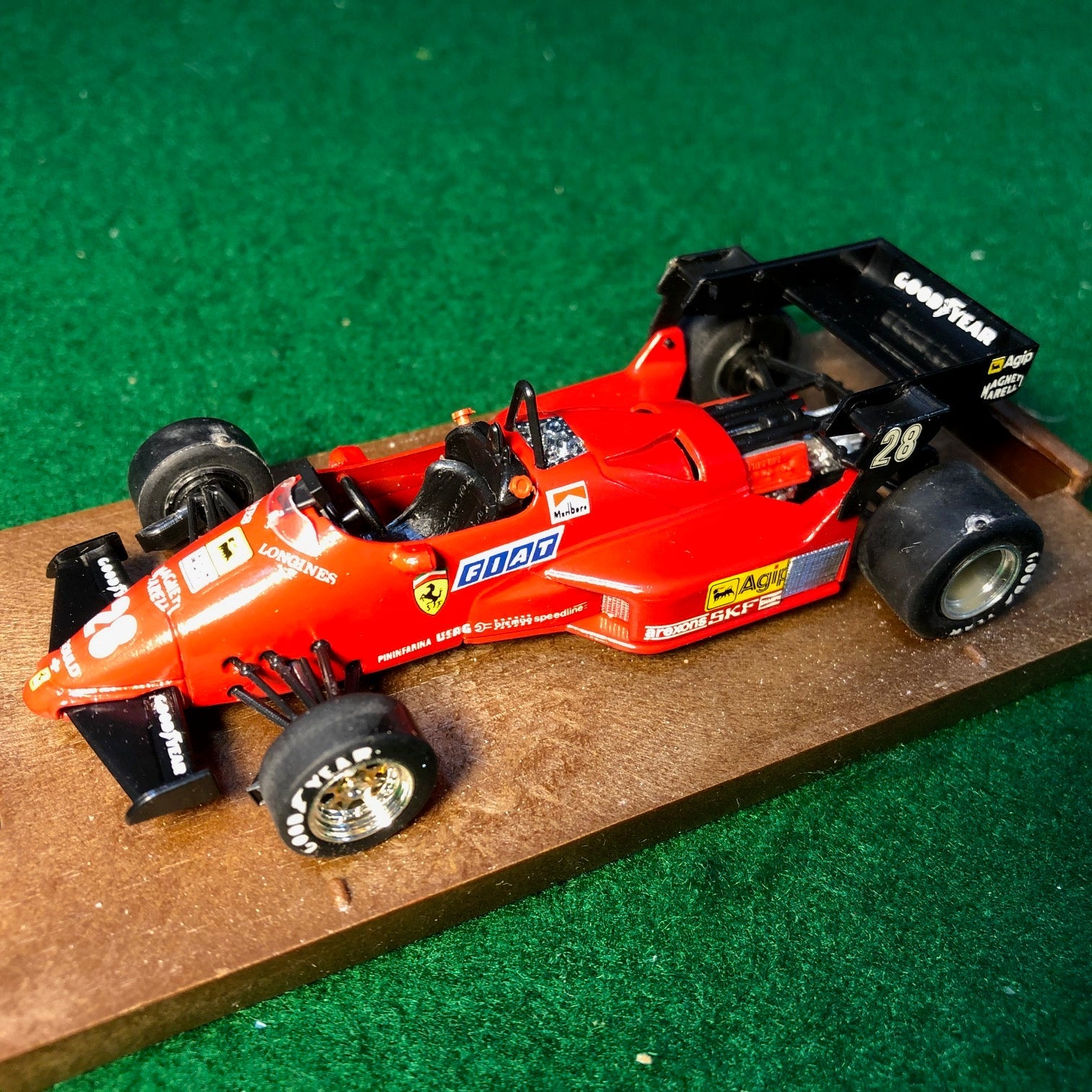 Ferrari 126 C4 1984 Rene Arnoux N 28 by Brumm (r143)(DC)