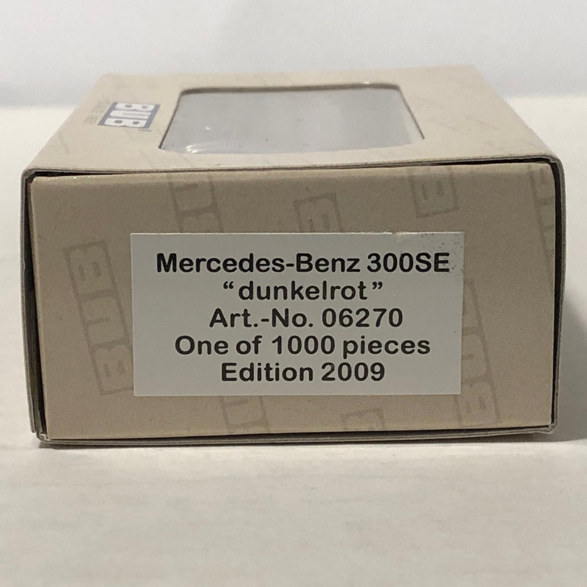 Mercedes-Benz 300SE Red by Bub 1:87 (06270)(Ltd Ed)