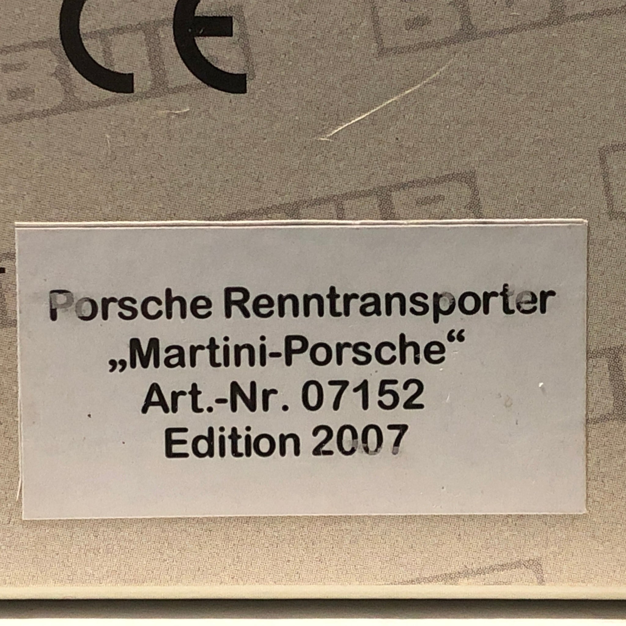 Mercedes-Benz Transporter Porsche Martini Racing by Bub 1:87 (07152)