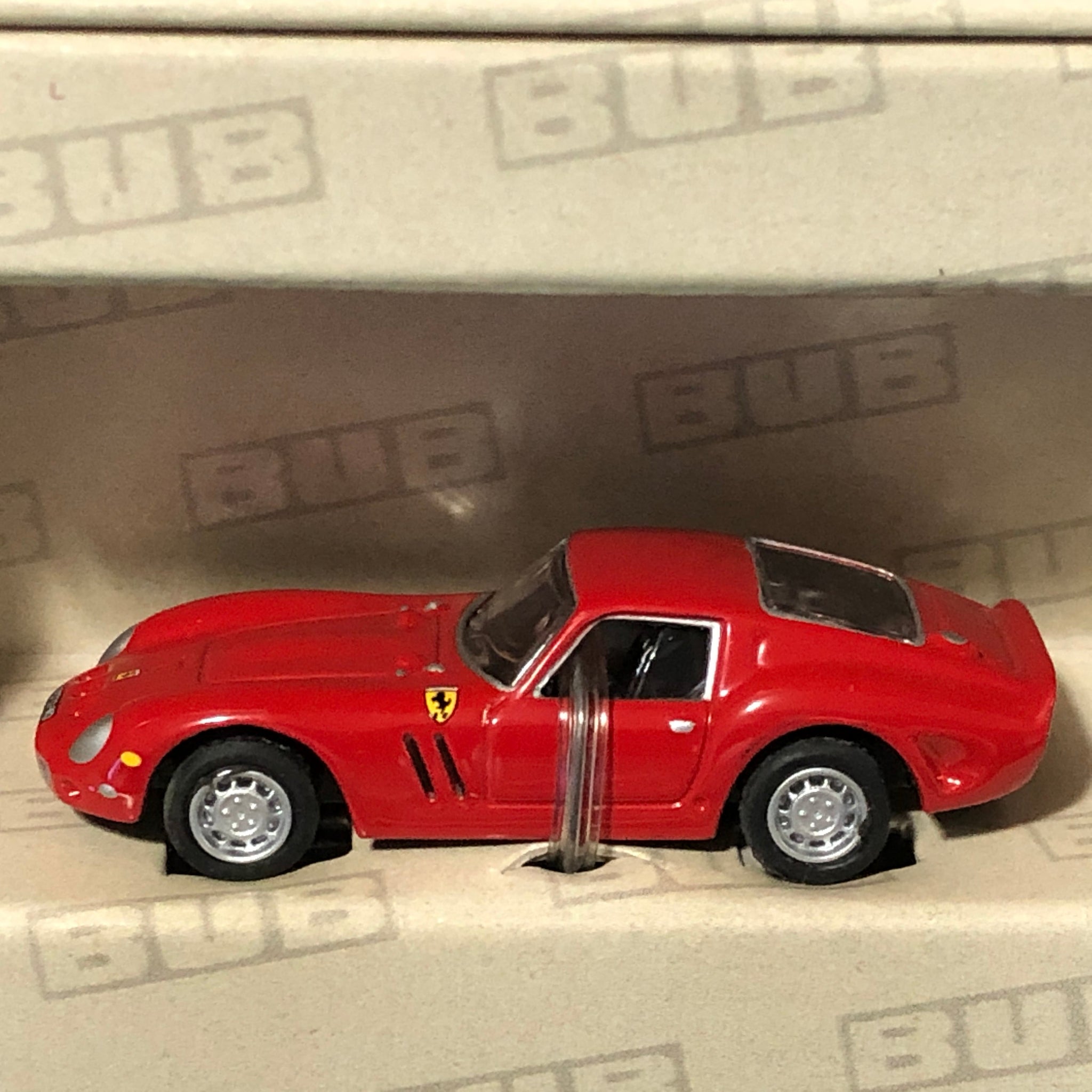 Ferrari 250 GTO "Rot" by Bub 1:87 (08002)(Ltd Ed)