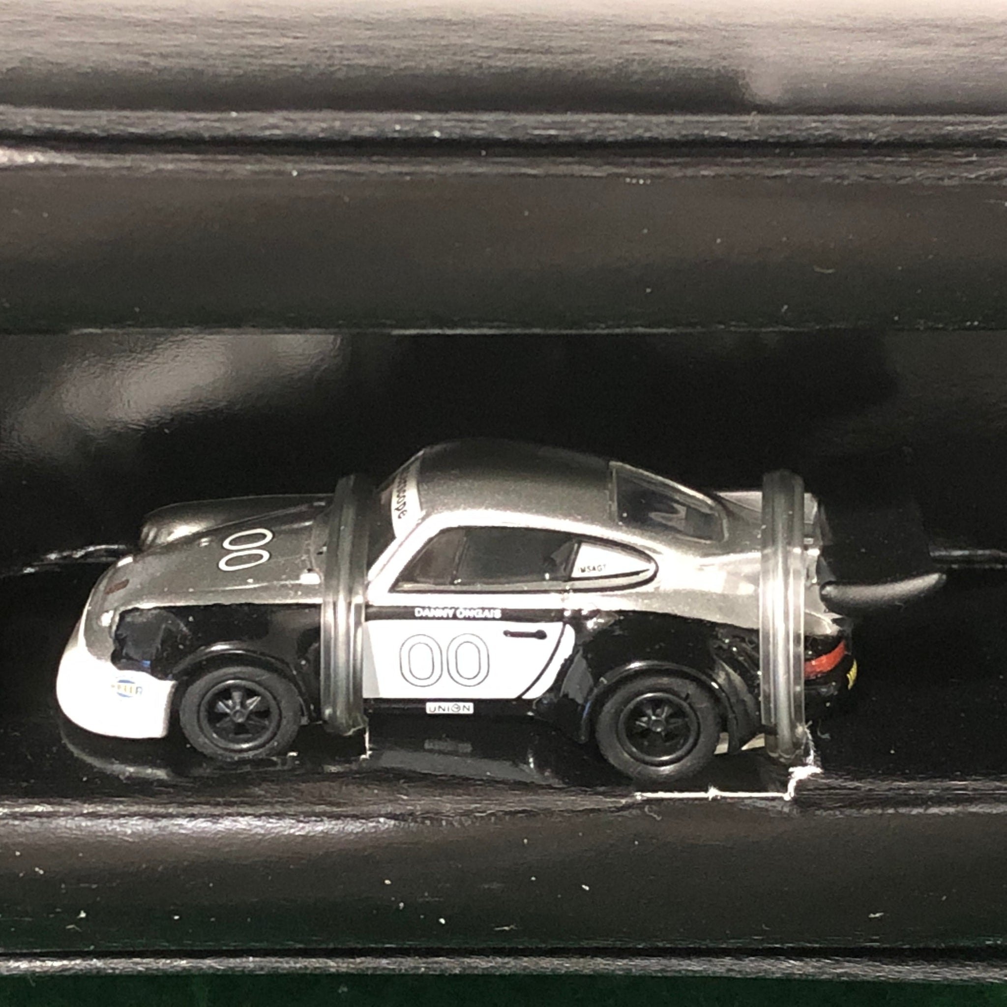 Porsche RSR Turbo 2.1 1977 Daytona N 00 by Bub 1:87 (08554)(Ltd Ed