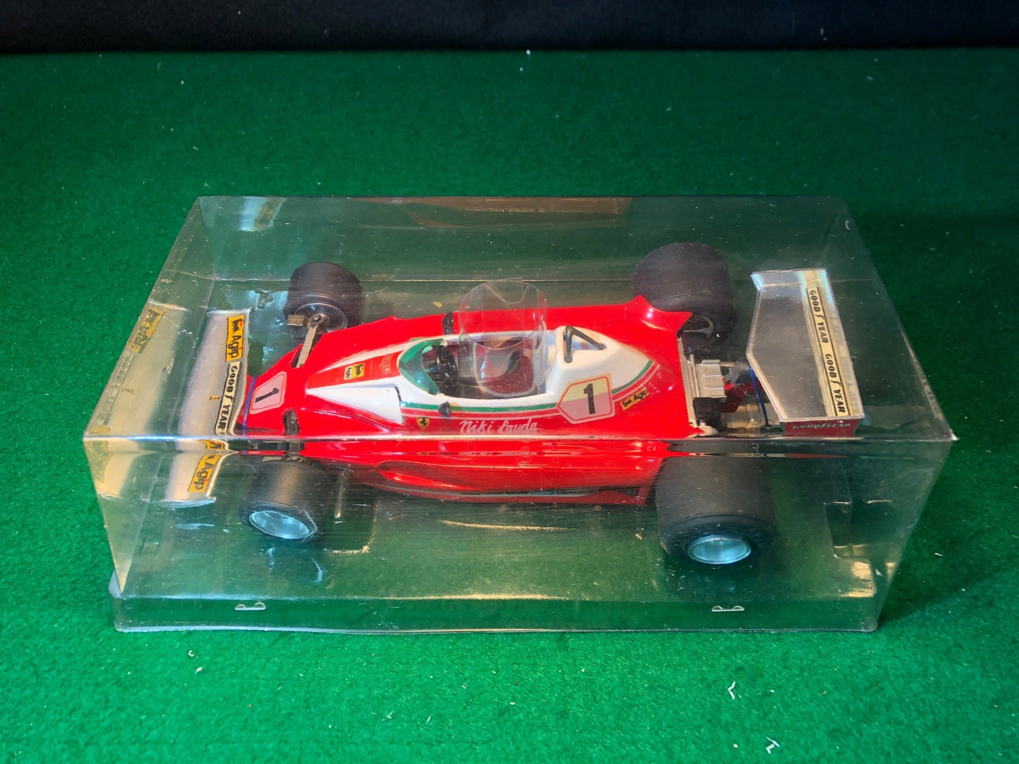 Ferrari 312 T2 Niki Lauda N 1 by Technica 1:20 (GT-07)