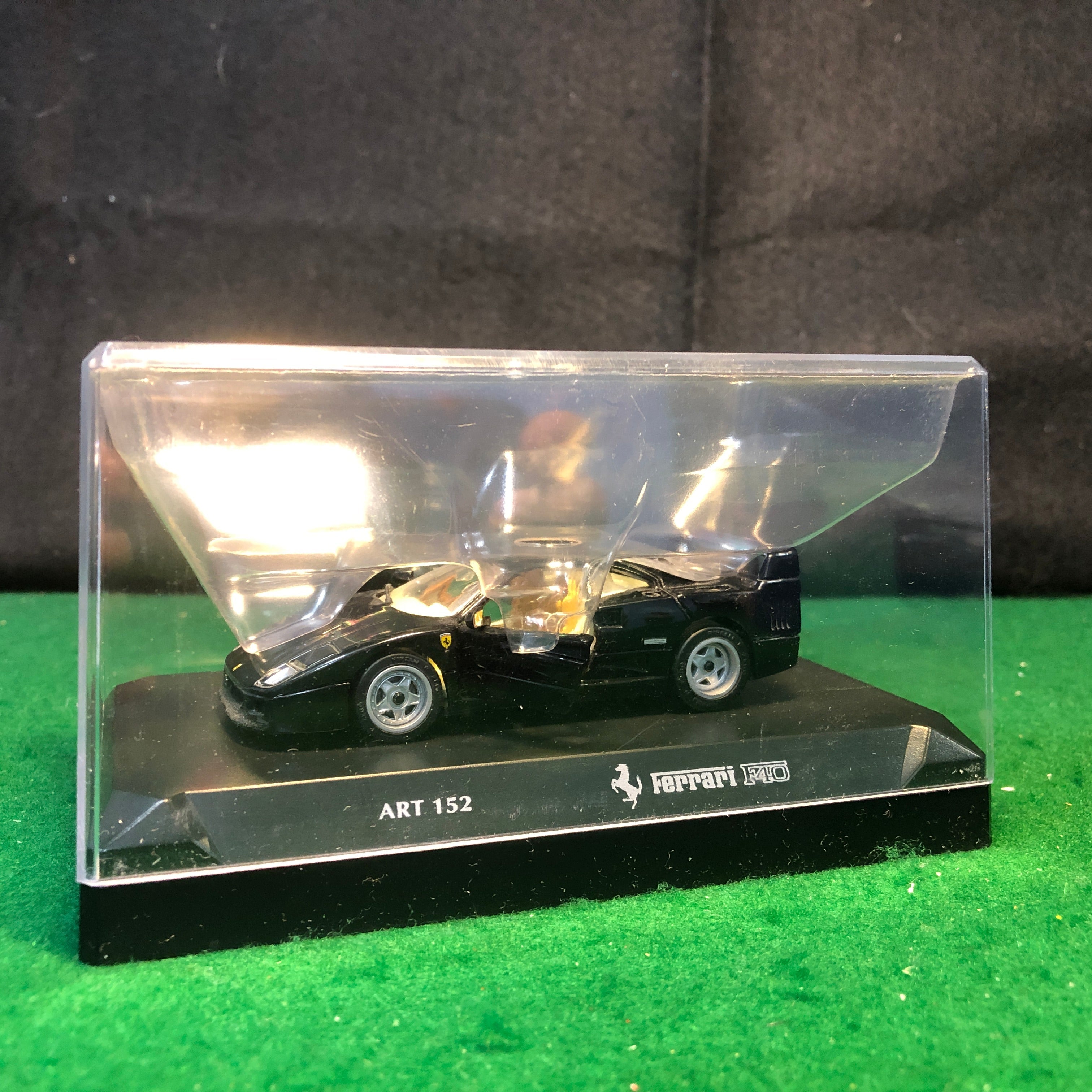 Ferrari F40 Metallic Black by DetailCars 1:43 (152) - Petrolicious