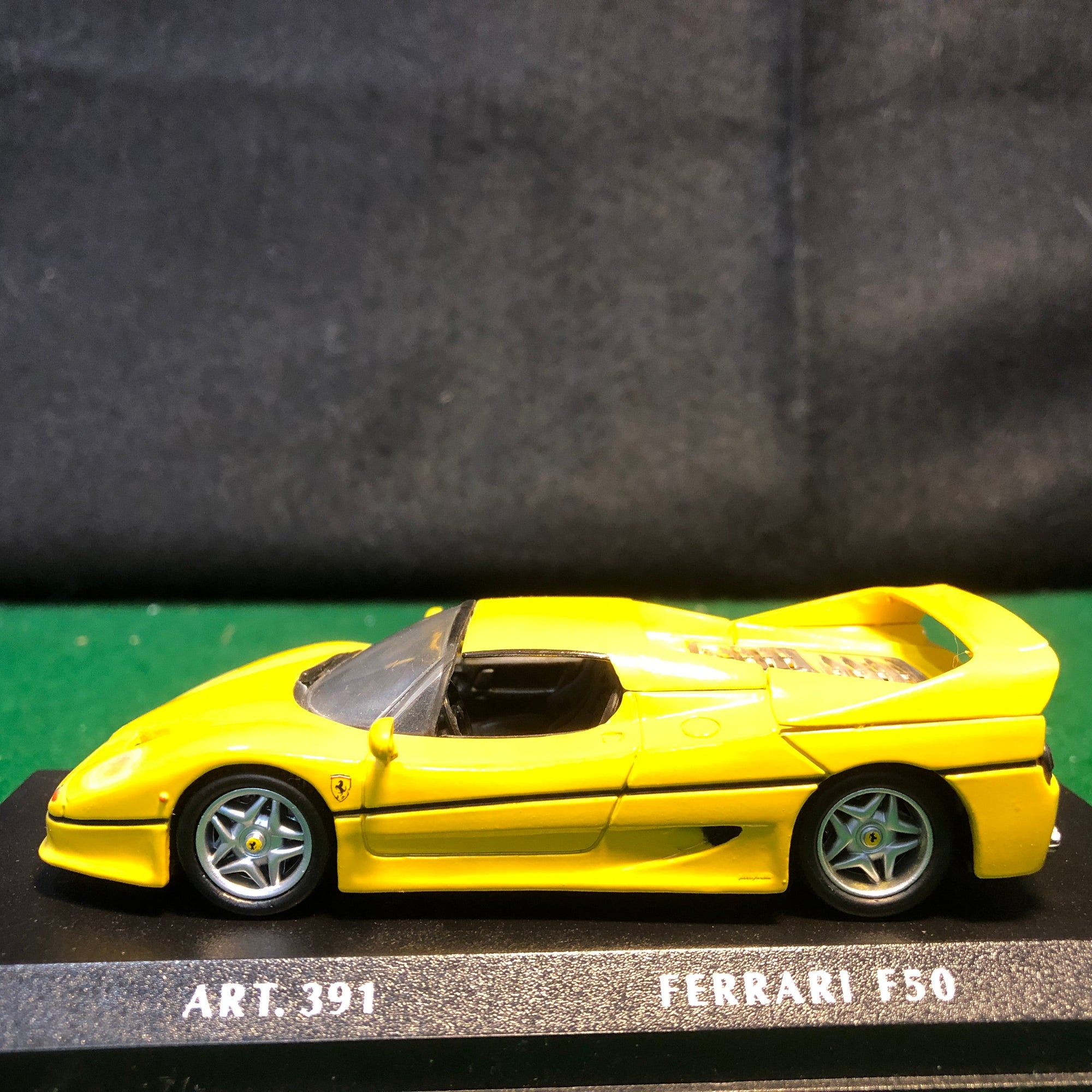 Ferrari F50 Coupe Yellow by DetailCars 1:43 (391)