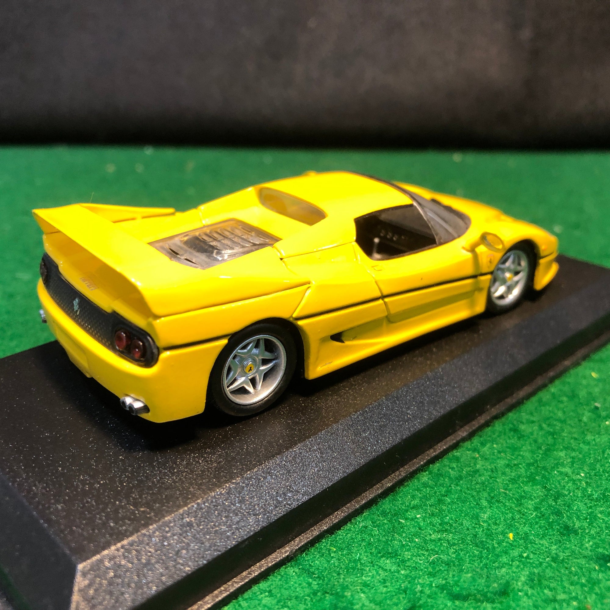 Ferrari F50 Coupe Yellow by DetailCars 1:43 (391)