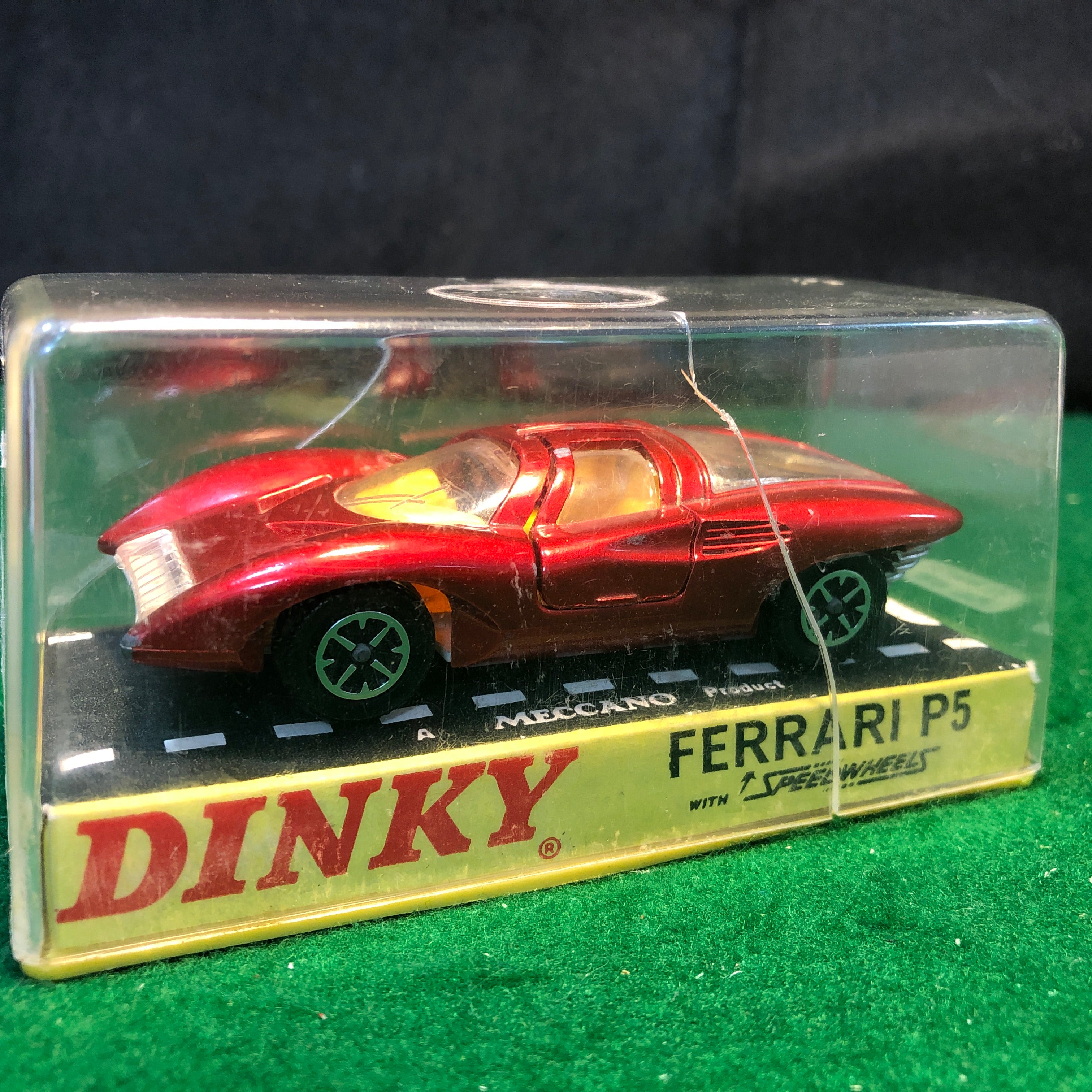 Ferrari P5 Prototipo by Dinky / Meccano 1:43 (220)(Dmg box