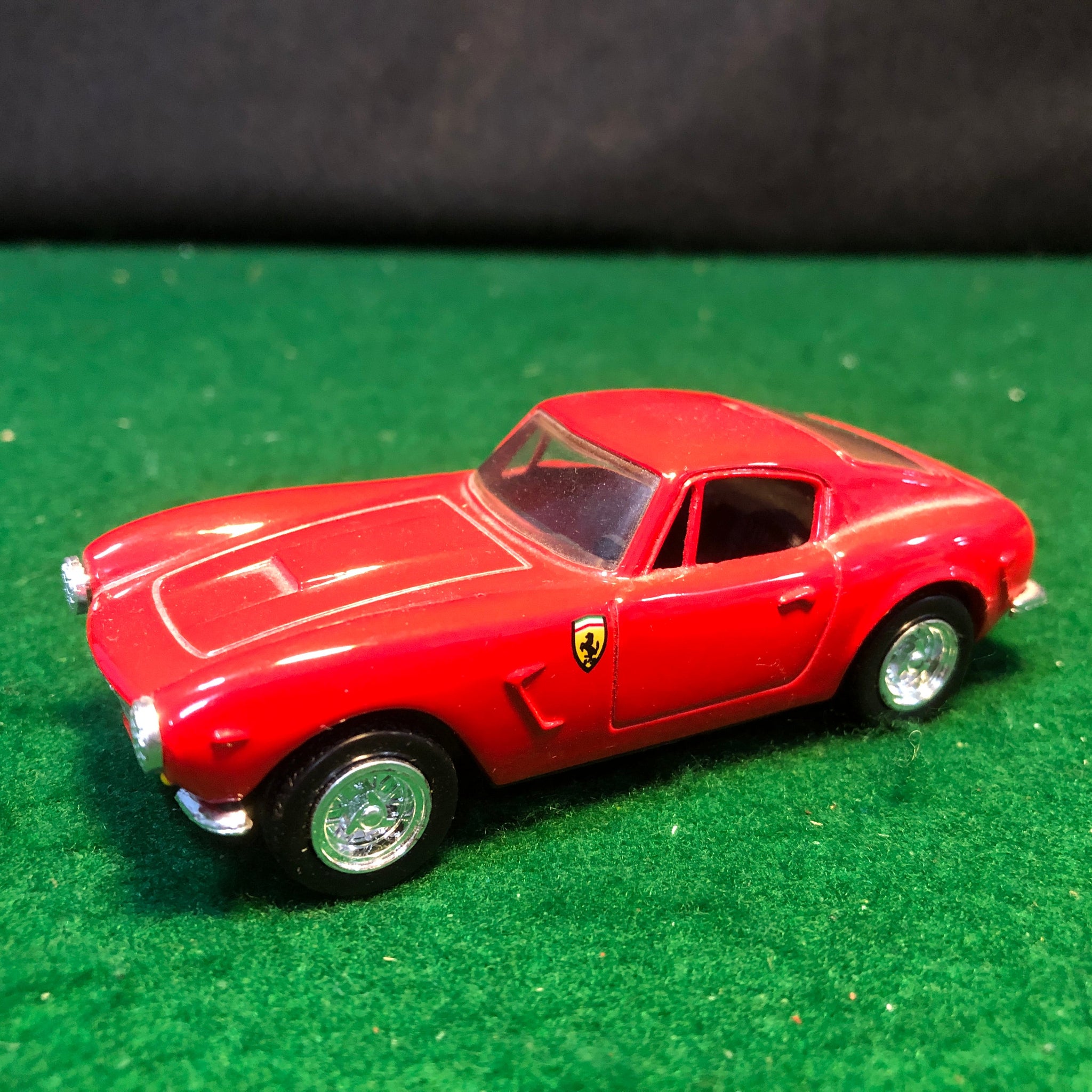 Ferrari 250 GT SWB Berlinetta Red by Ertl 1:43 (2853)