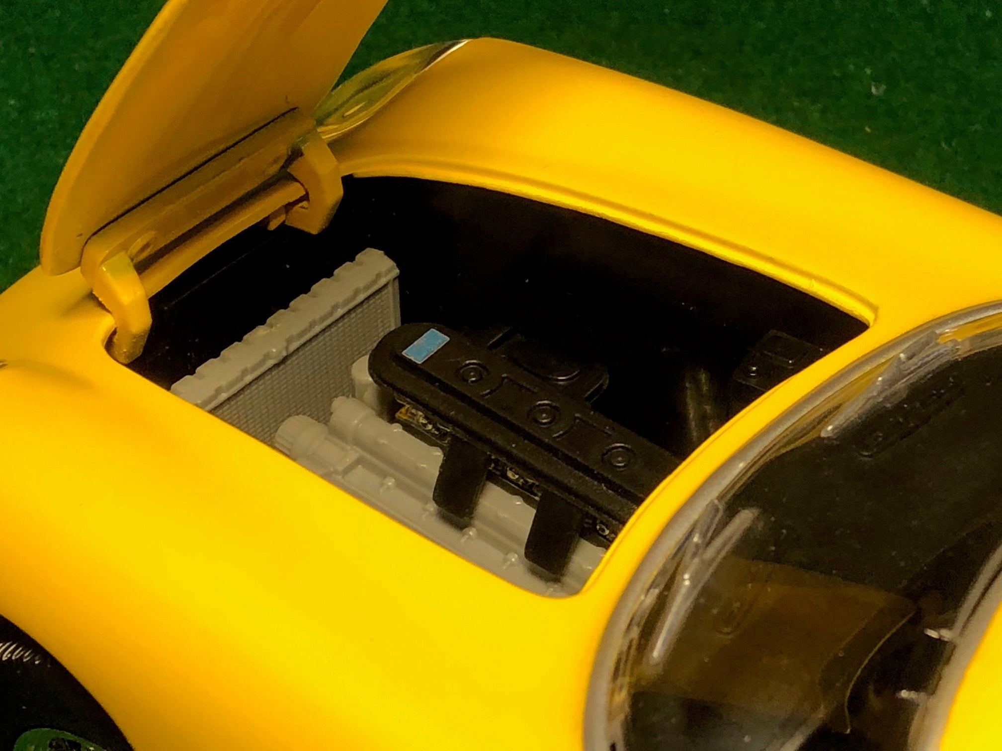 Ferrari 275 GTB/4 Yellow by Ertl 1:18 (7378)(No box)