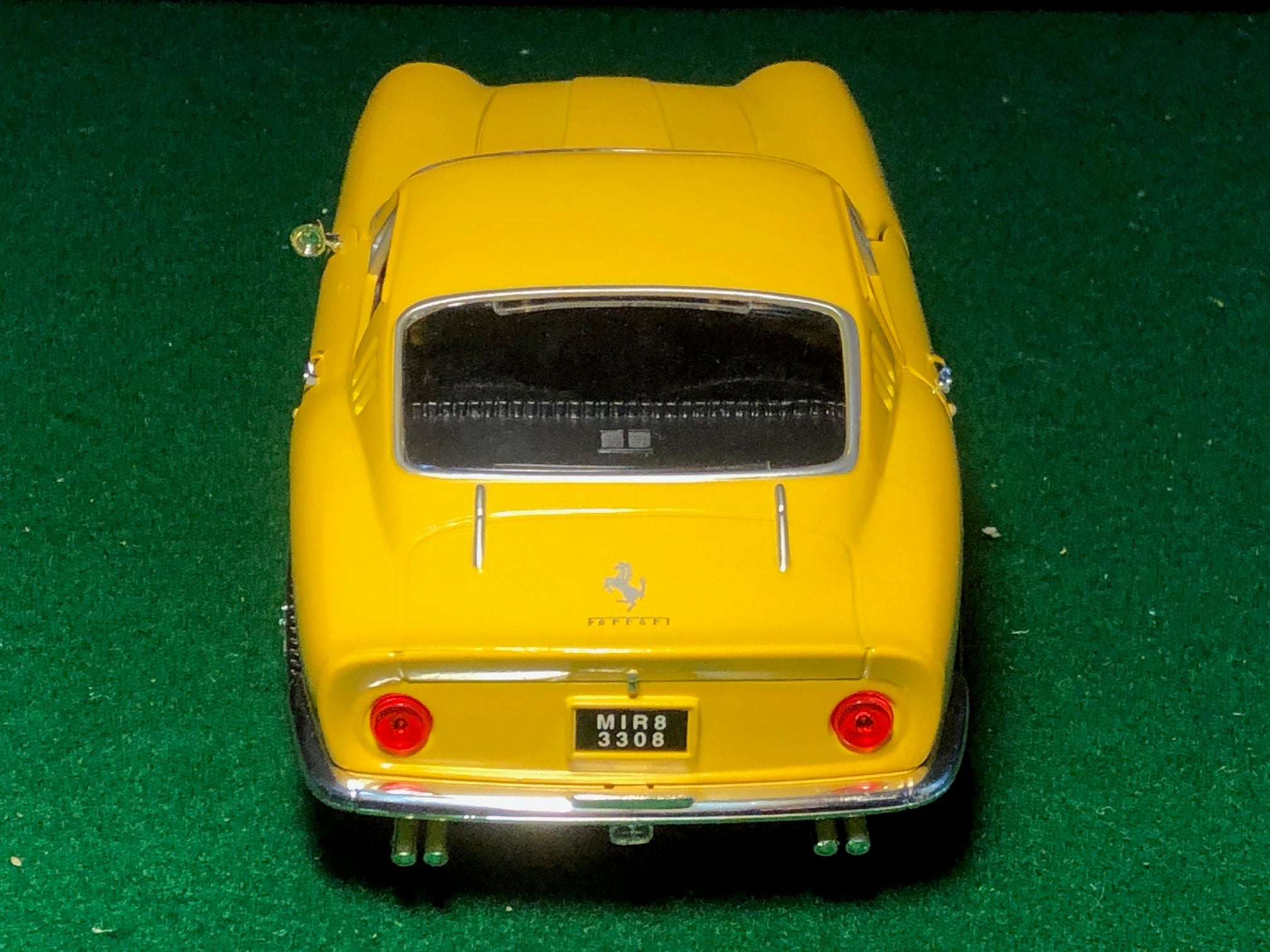Ferrari 275 GTB/4 Yellow by Ertl 1:18 (7378)