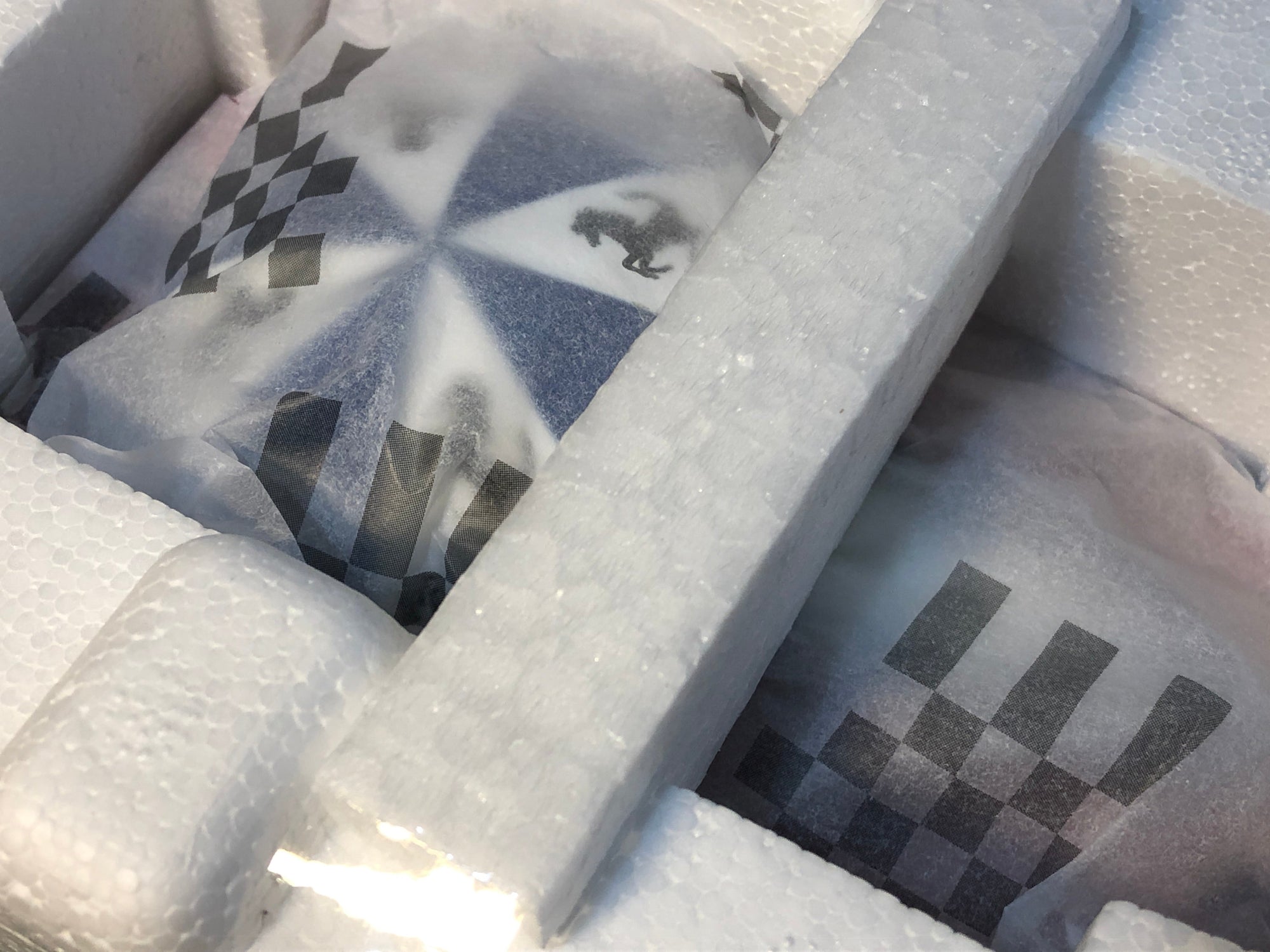 1979 Ferrari 312T4 Gilles Villeneuve Grid w/Umbrella by Exoto 1:18 (97075)