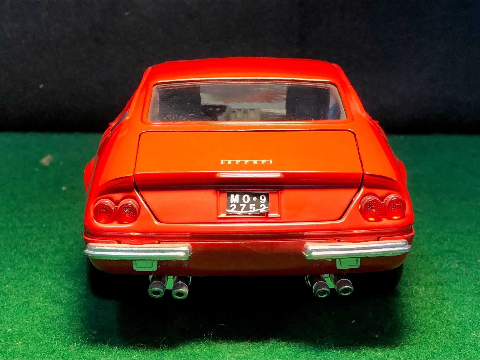 Ferrari 365 GTB/4, Red 1:18 by Giodi Techno (740011)(No box)