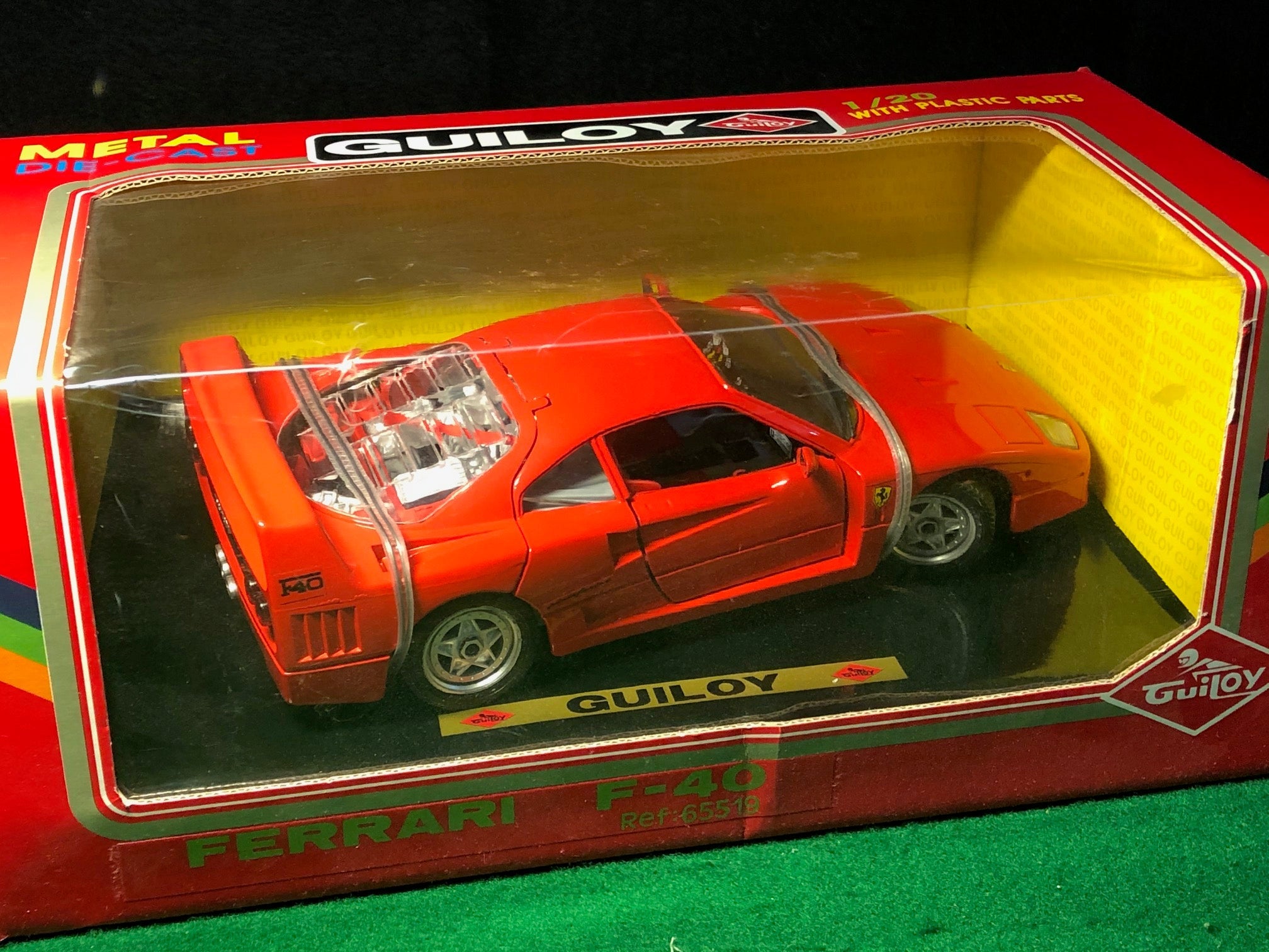 Ferrari F40 Red by Guiloy 1:20 (65519)