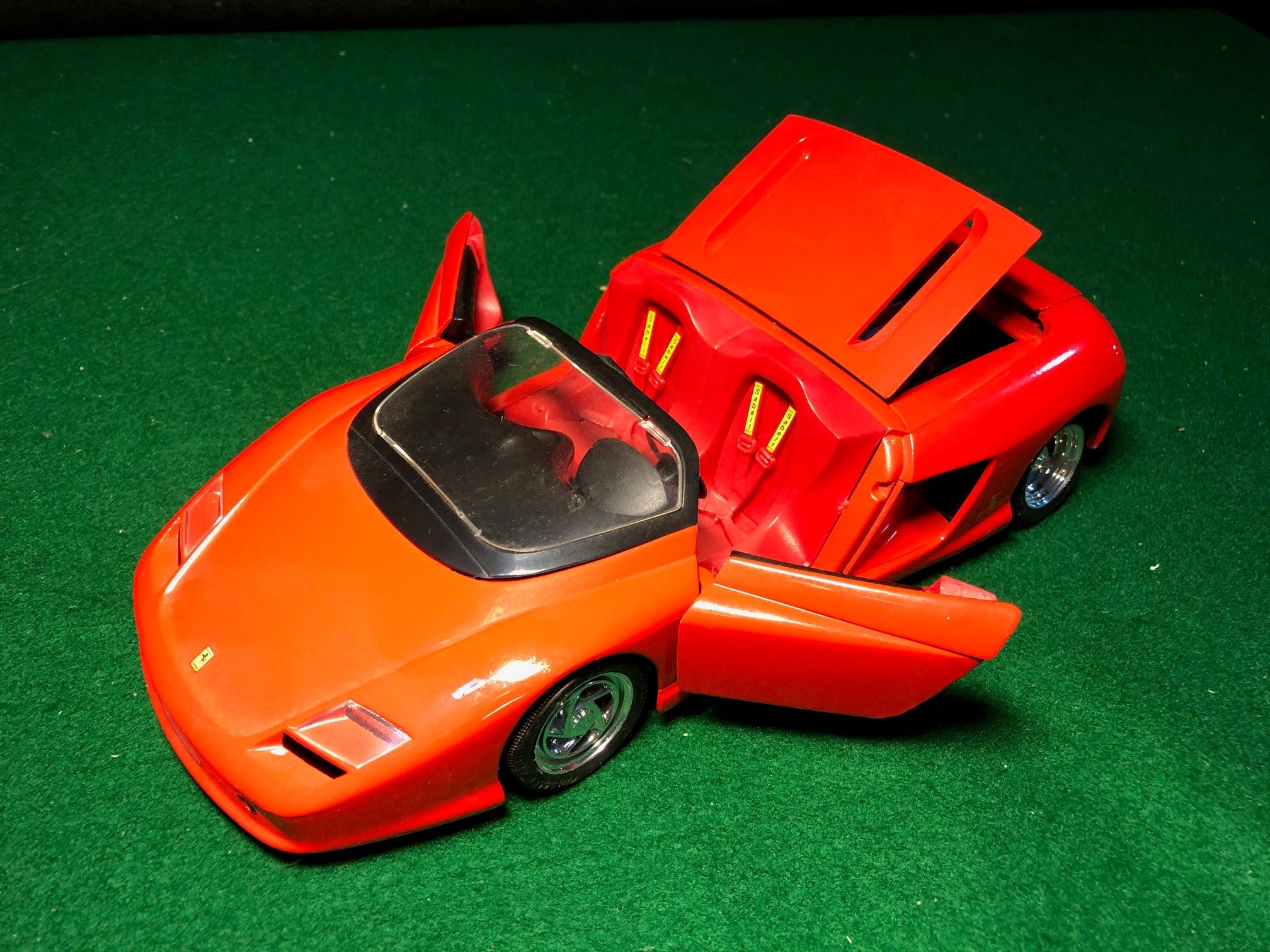 Ferrari Mythos 1:18 by Guiloy (67511)(No box)