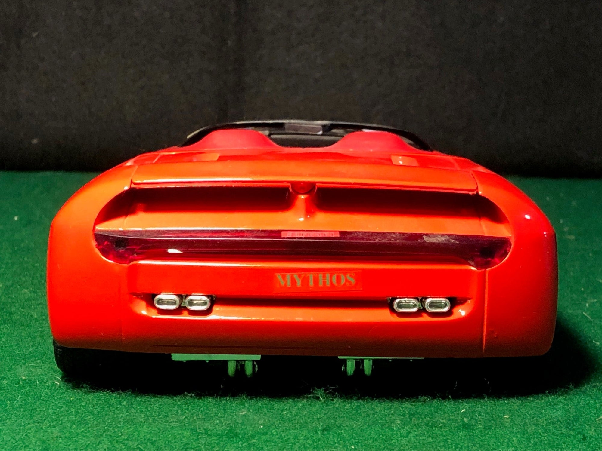 Ferrari Mythos 1:18 by Guiloy (67511)(No box)