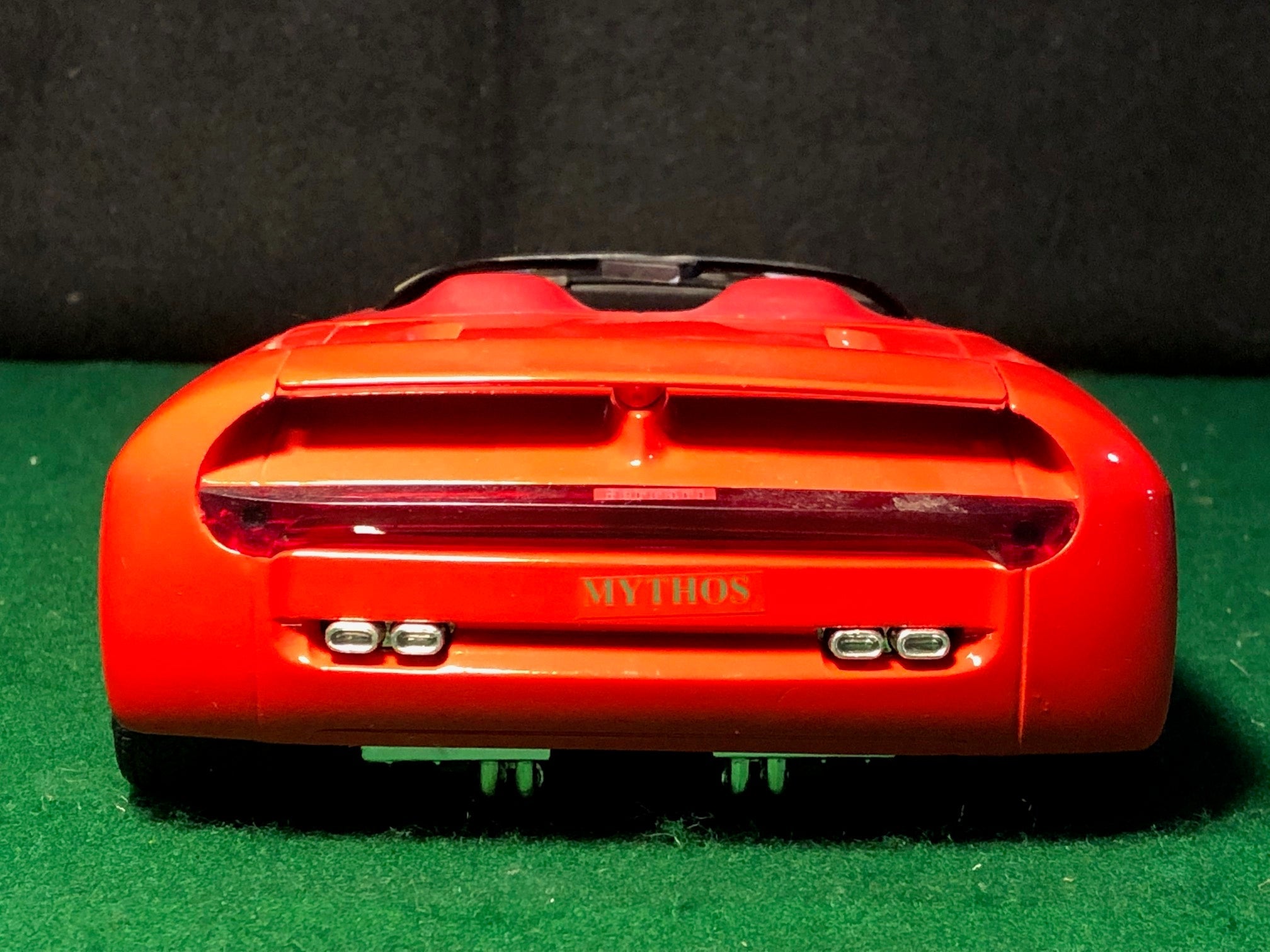 Ferrari Mythos 1:18 by Guiloy (67511)(No box)