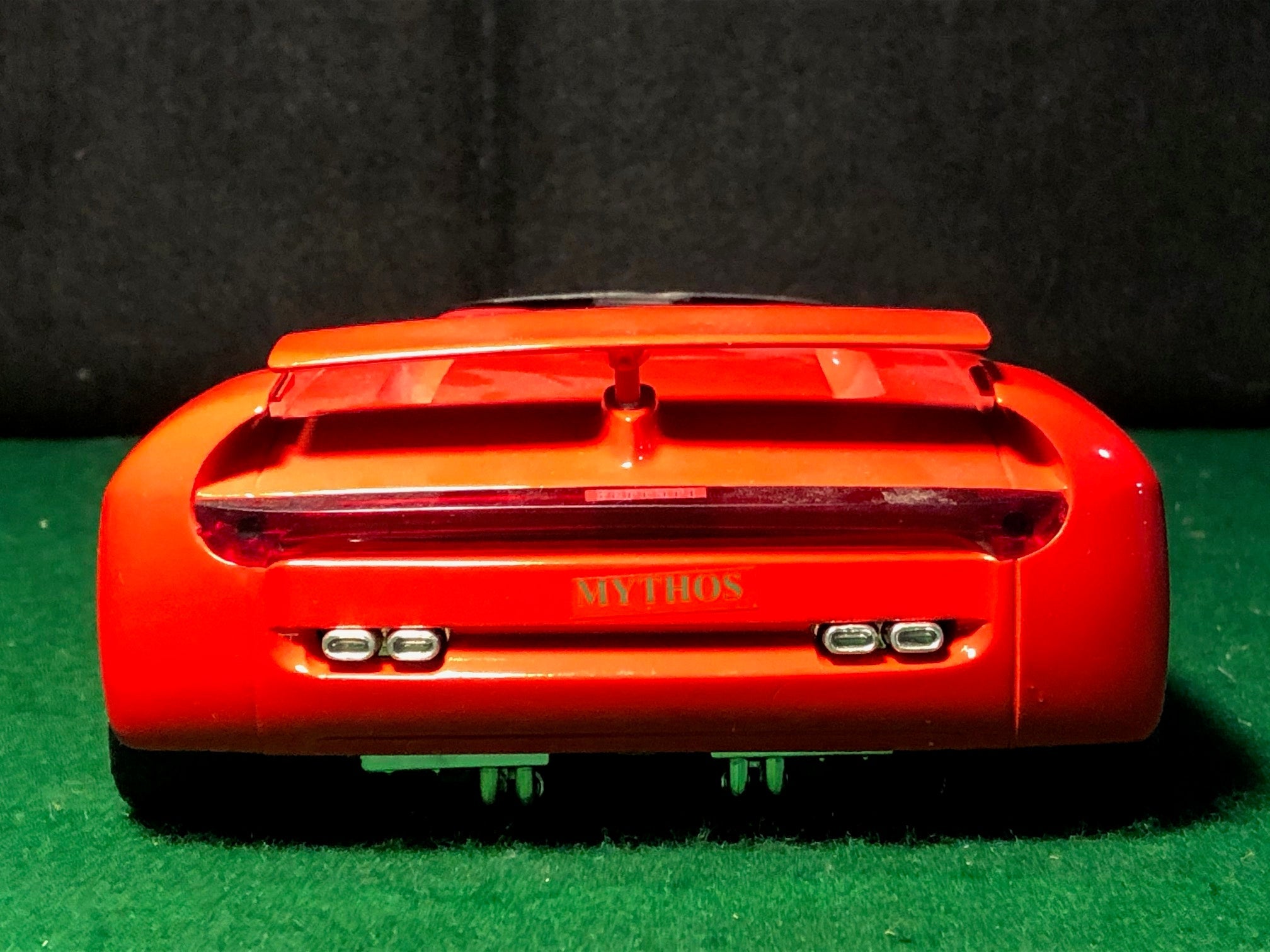Ferrari Mythos 1:18 by Guiloy (67511)(No box)
