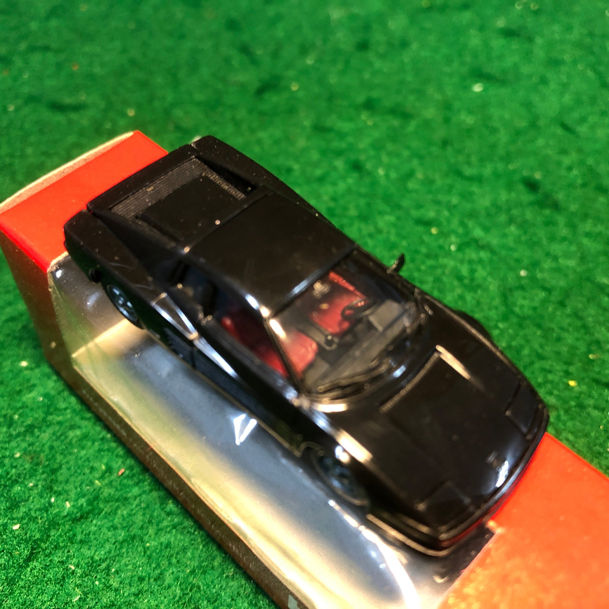 Ferrari Testarossa Black by Herpa 1:87 HO (2500)