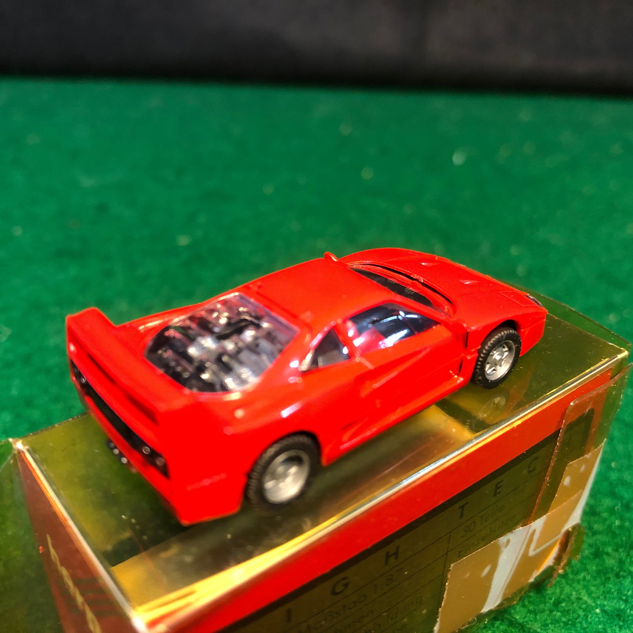 Ferrari F40 Red by Herpa 1:87 HO (2510)