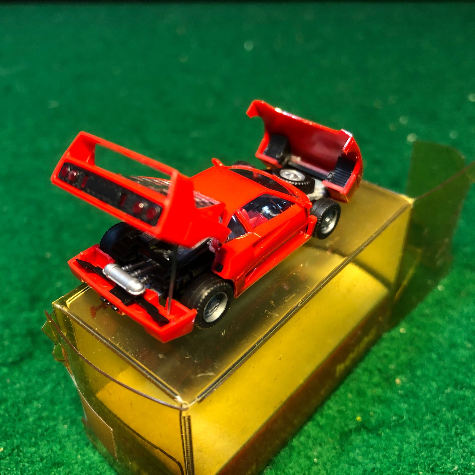 Ferrari F40 Red by Herpa 1:87 HO (2510)