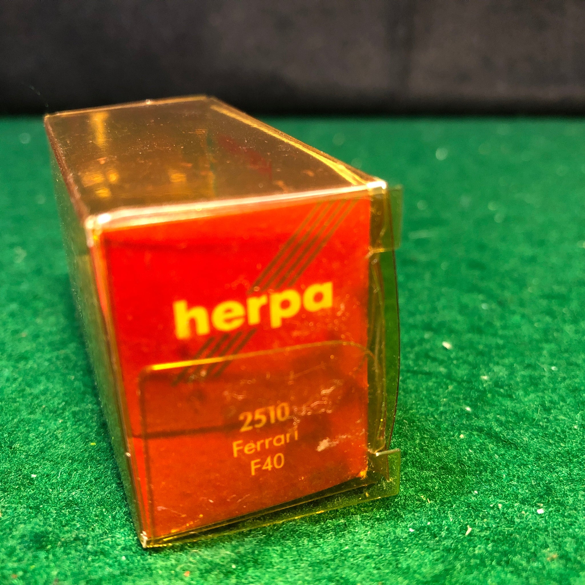 Ferrari F40 Red by Herpa 1:87 HO (2510)