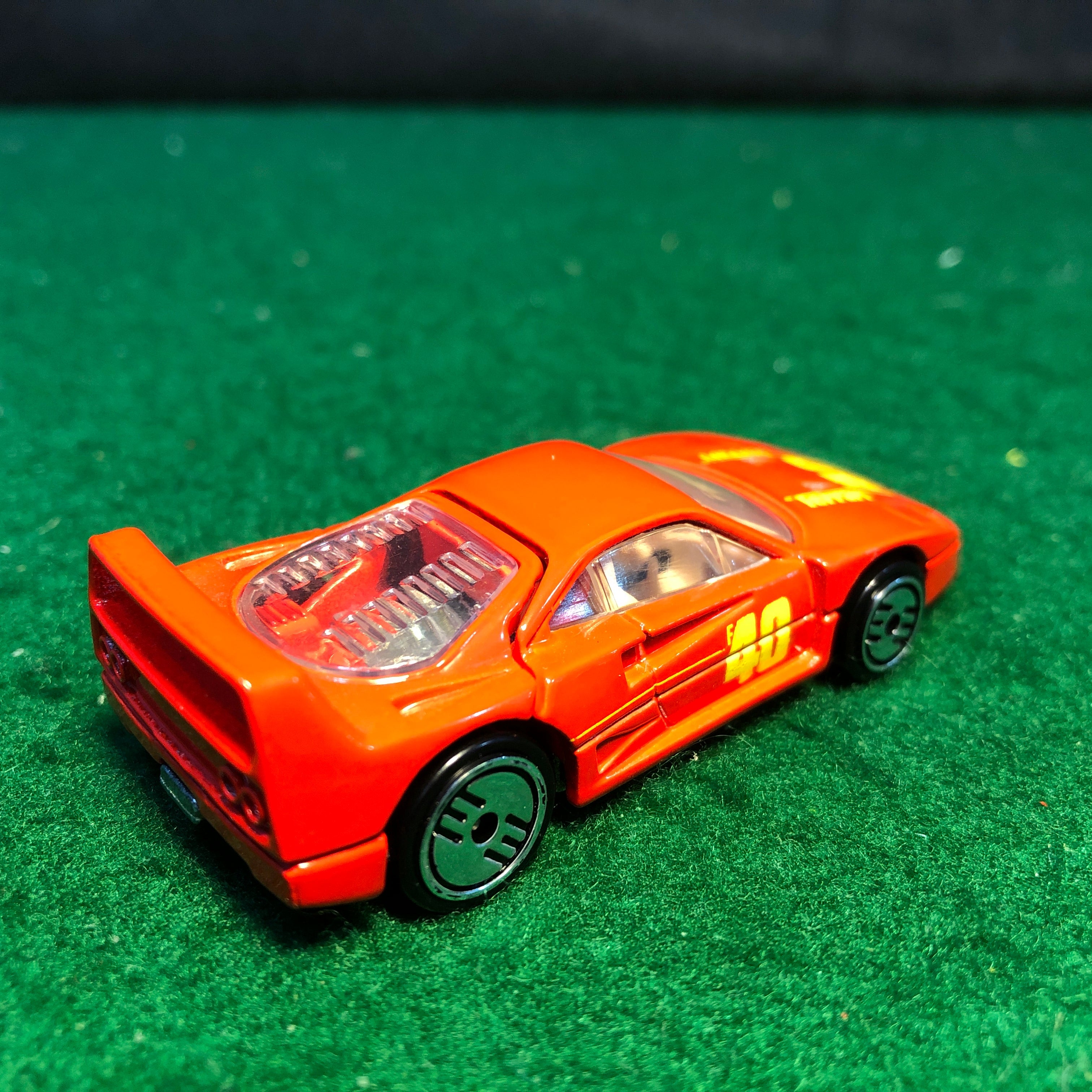 Ferrari F40 Red N 40 by HotWheels 1:64 (UH)(1468)(No box