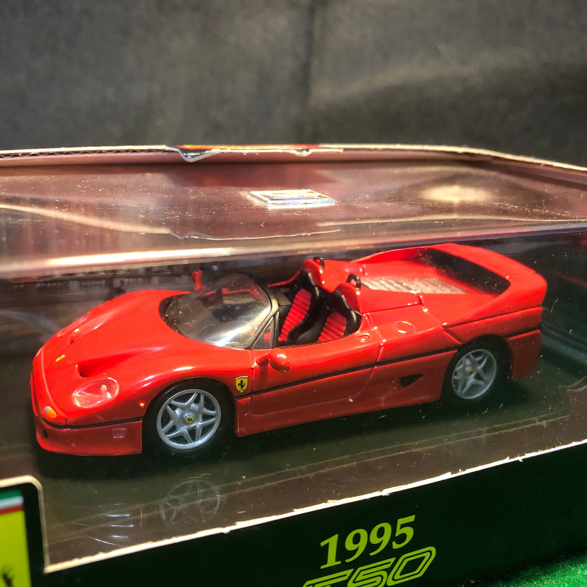 Ferrari F50 Red by HotWheels 1:43 (22180)