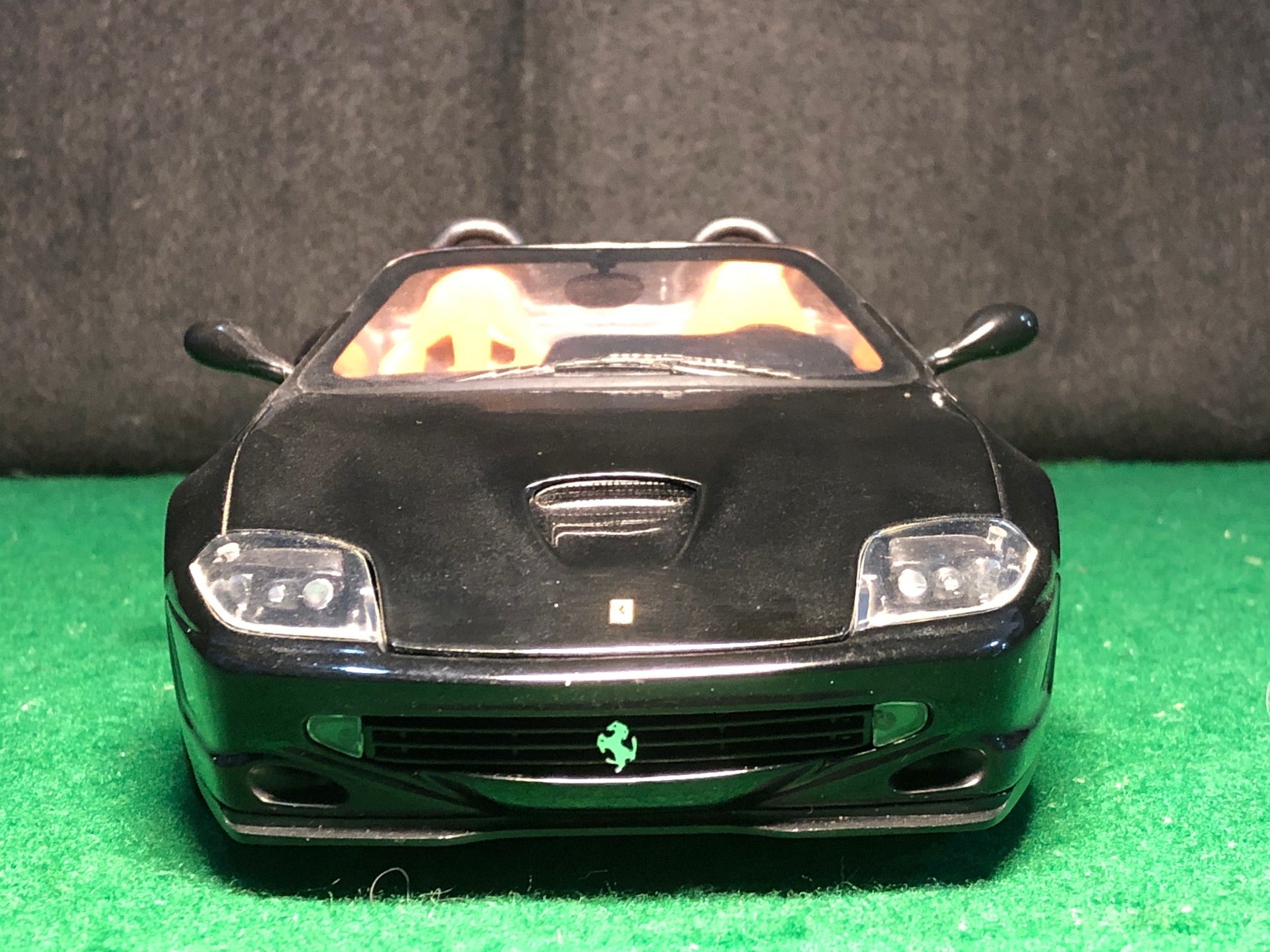 Ferrari 550 Barchetta Pininfarina Black by HotWheels 1:18 (54597